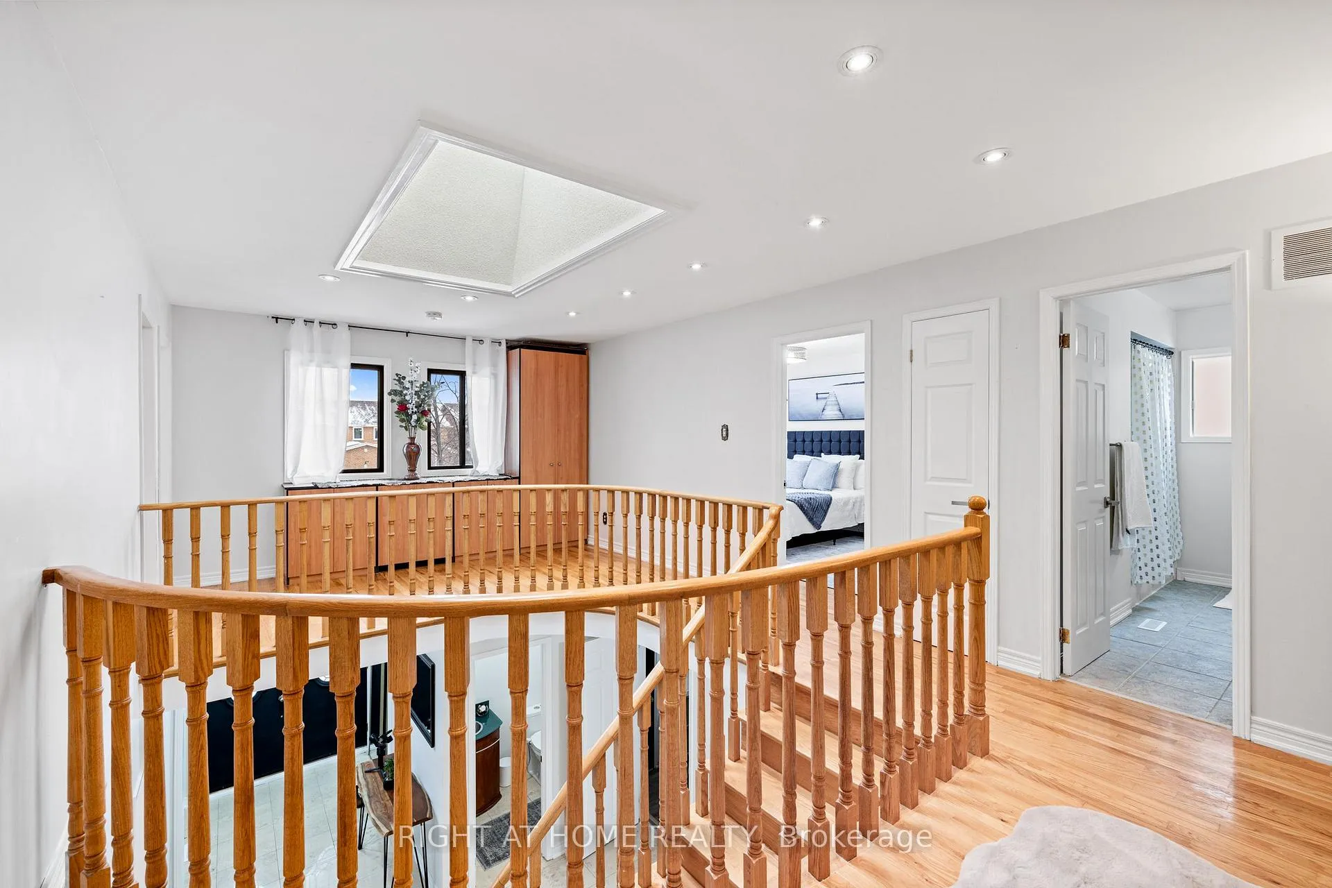 Photo 17 of 4469 Idlewilde Crescent, Mississauga, Central Erin Mills — HOMEH