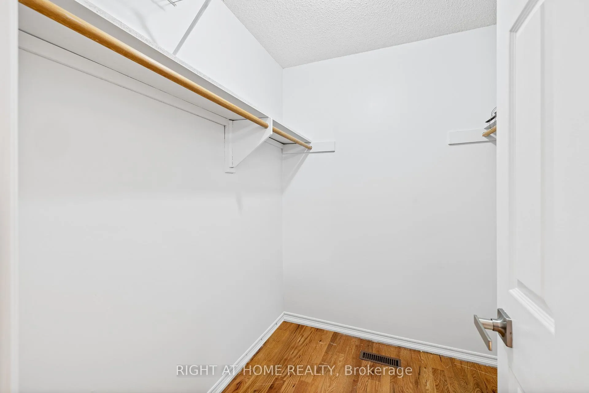 Photo 20 of 4469 Idlewilde Crescent, Mississauga, Central Erin Mills — HOMEH