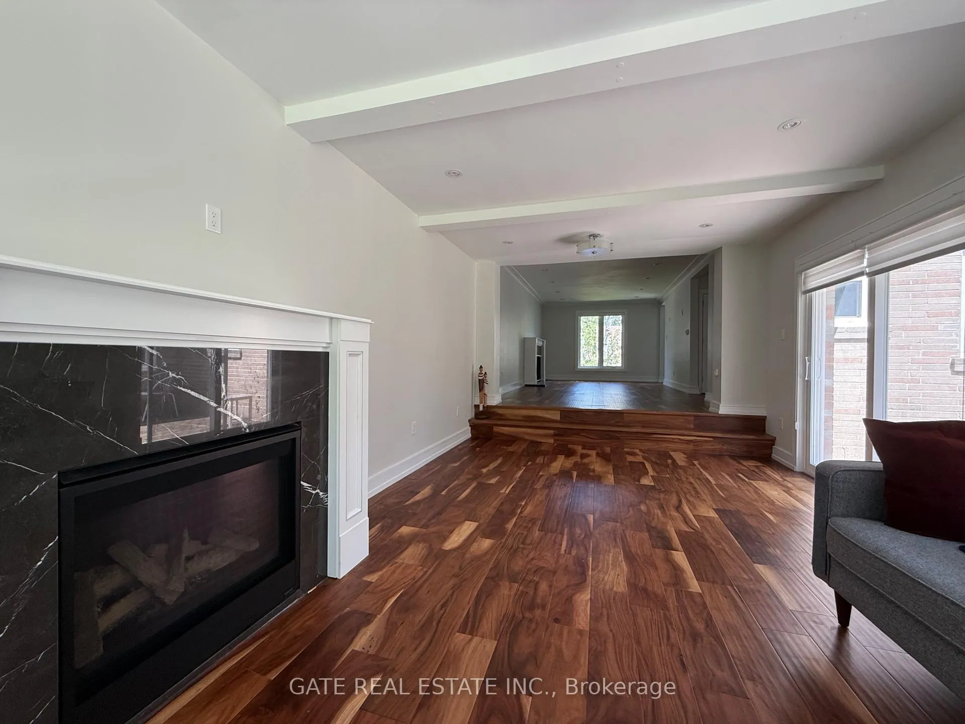 Photo 11 of 88 Lawrence Avenue, Richmond Hill, Crosby — HOMEH
