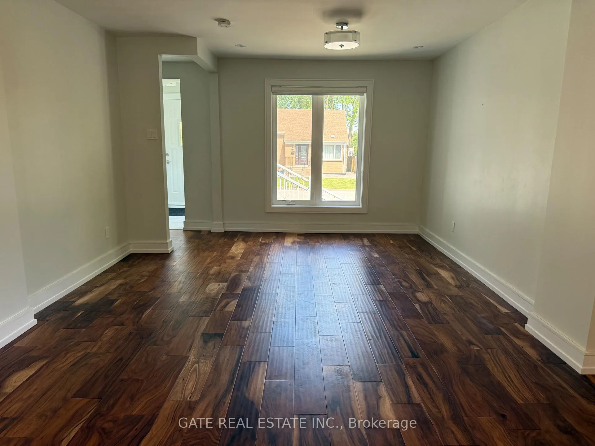 Photo 15 of 88 Lawrence Avenue, Richmond Hill, Crosby — HOMEH