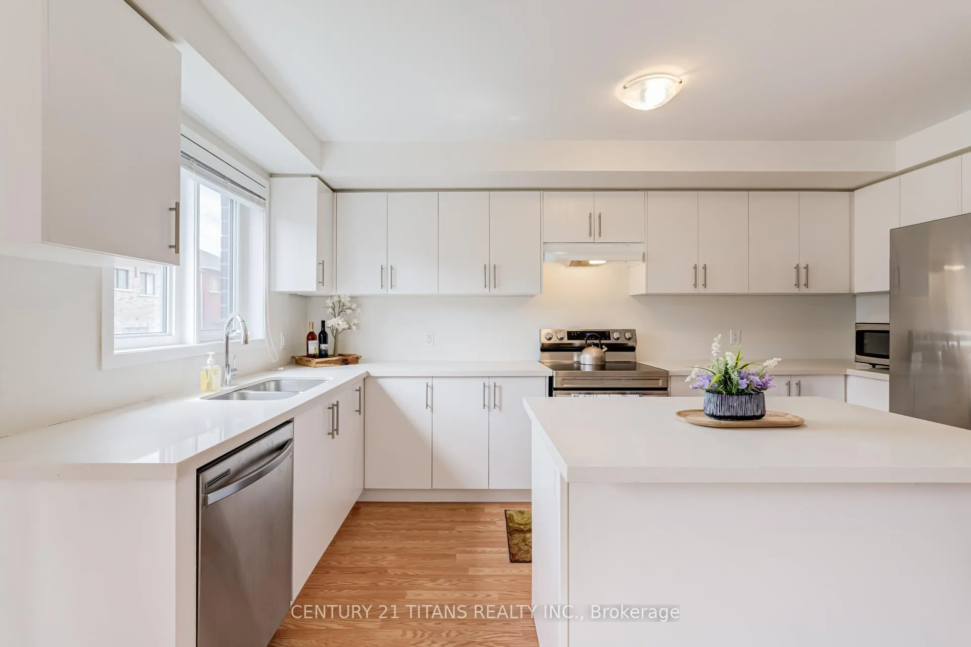 Photo 23 of 1320 Bradenton Path, Oshawa, Eastdale — HOMEH