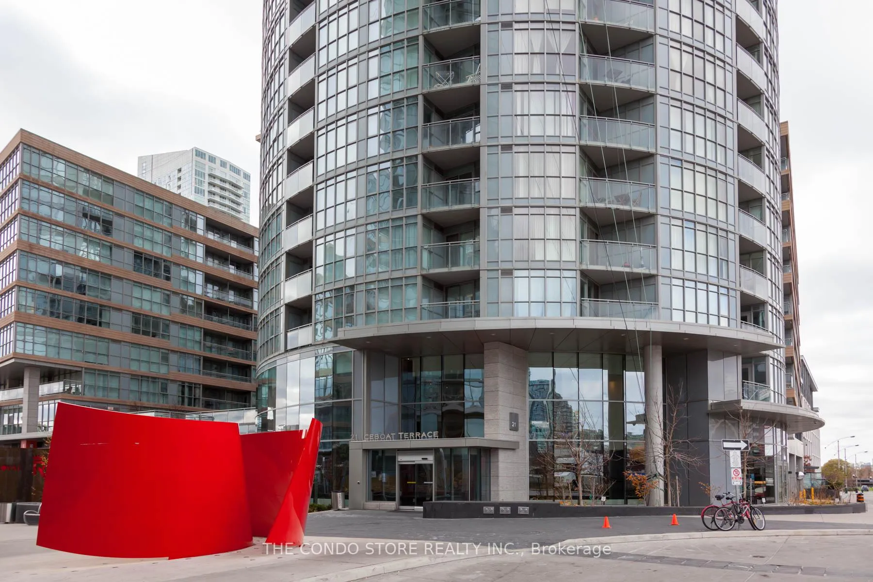 Photo 2 of Unit 533, 21 Iceboat Terrace, Toronto, Waterfront Communities — HOMEH