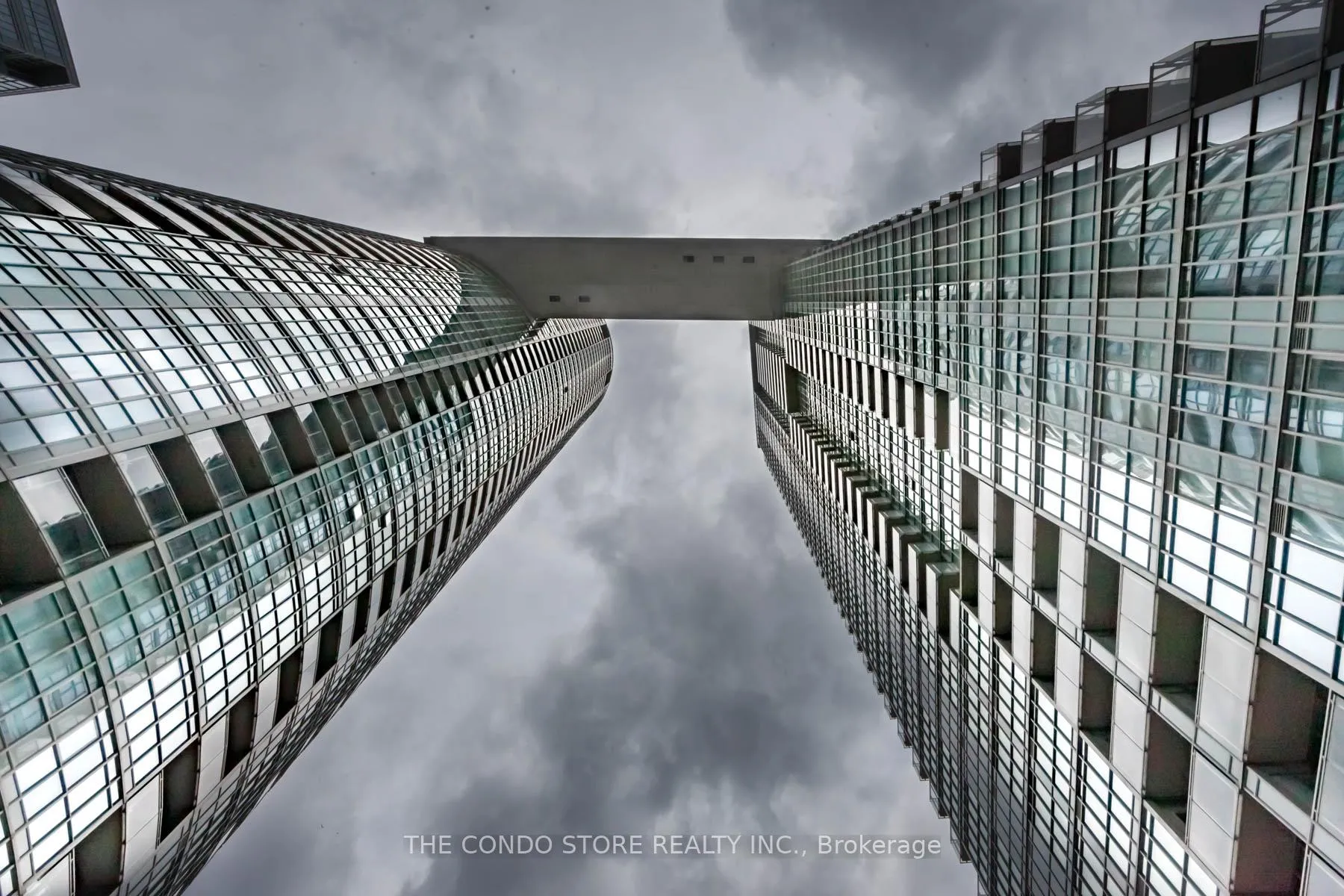 Photo 18 of Unit 533, 21 Iceboat Terrace, Toronto, Waterfront Communities — HOMEH