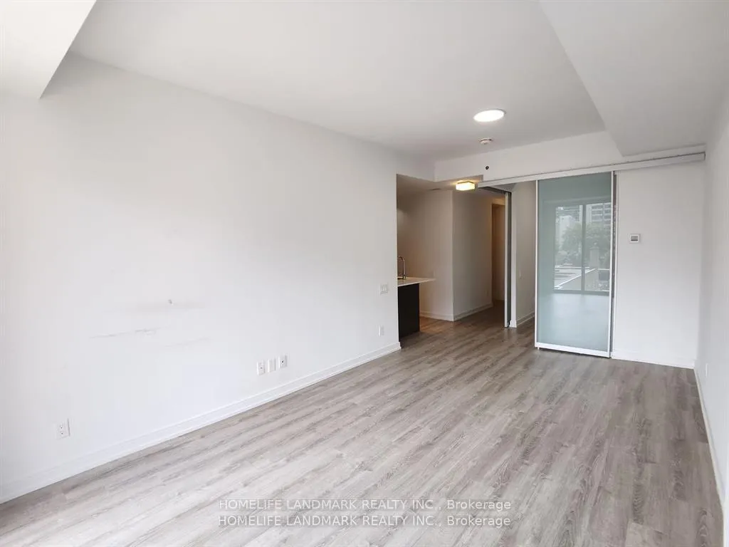Photo 4 of Unit 406, 28 Wellesley Street E, Toronto, Church-Yonge Corridor — HOMEH