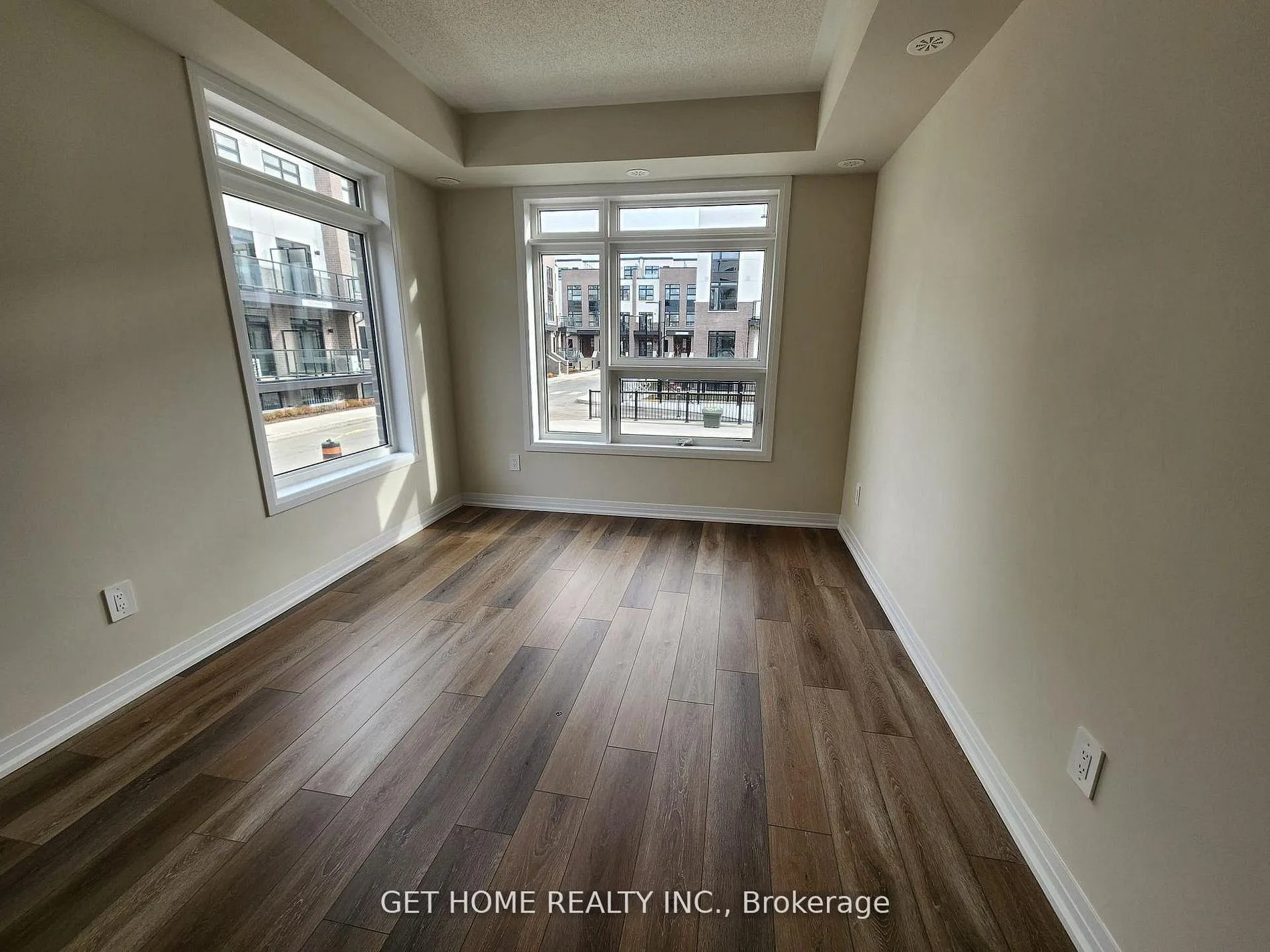 Photo 2 of Unit 101, 1593 Rose Way, Milton, Cobban — HOMEH