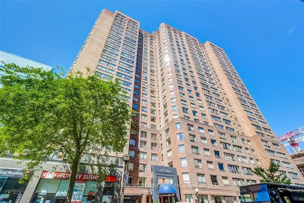 Front of Unit 2523, 633 Bay Street