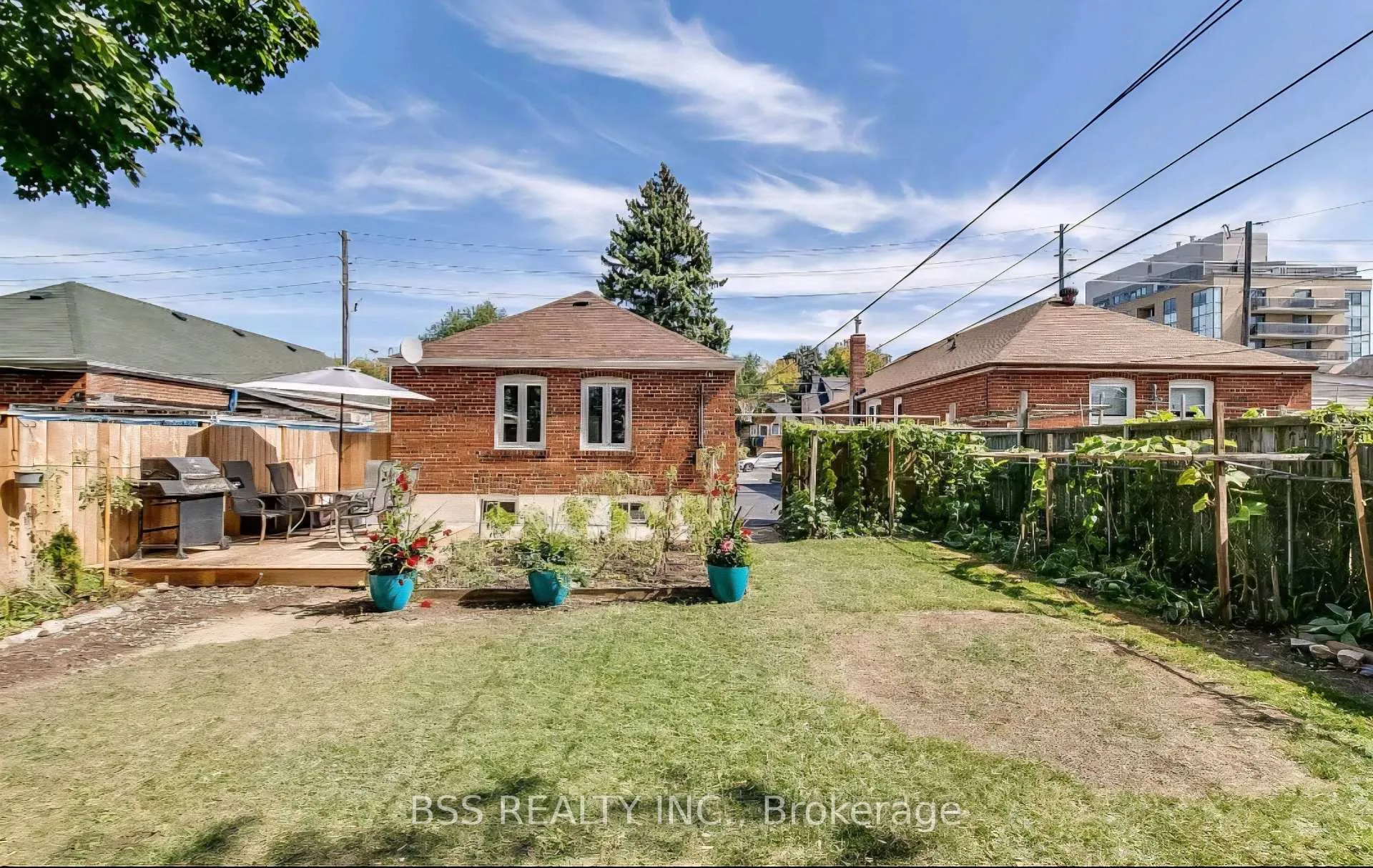 Photo 16 of 464 Warden Avenue, Scarborough, Oakridge — HOMEH