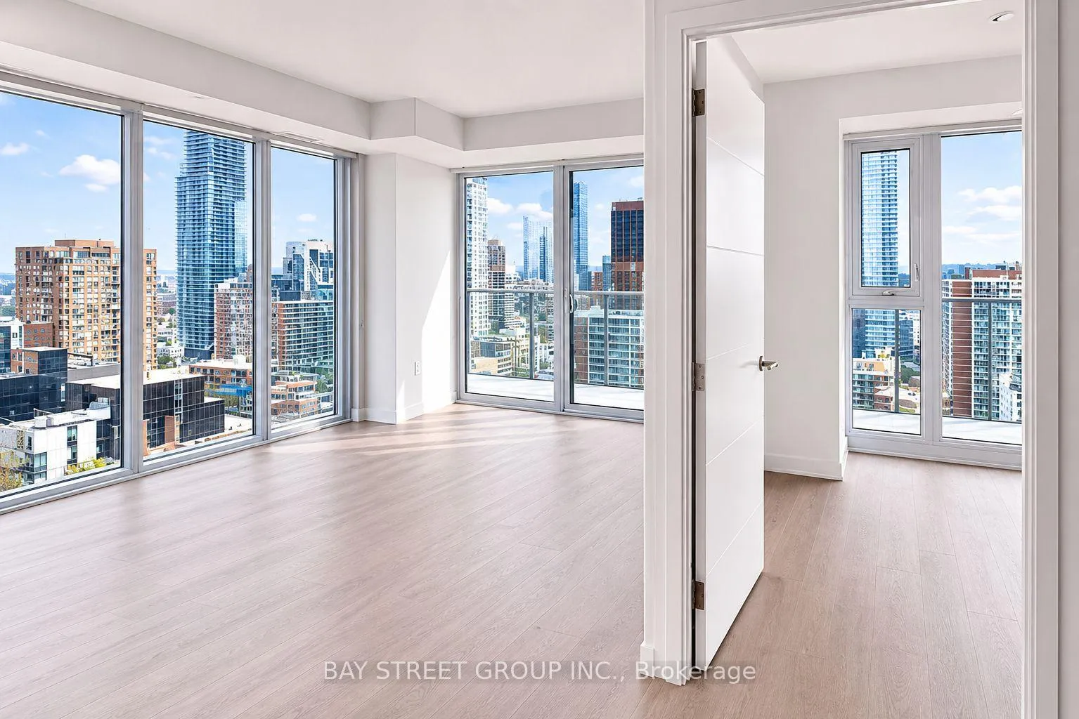 Photo 3 of Unit 3102, 50 Wellesley Street E, Toronto, Church-Yonge Corridor — HOMEH