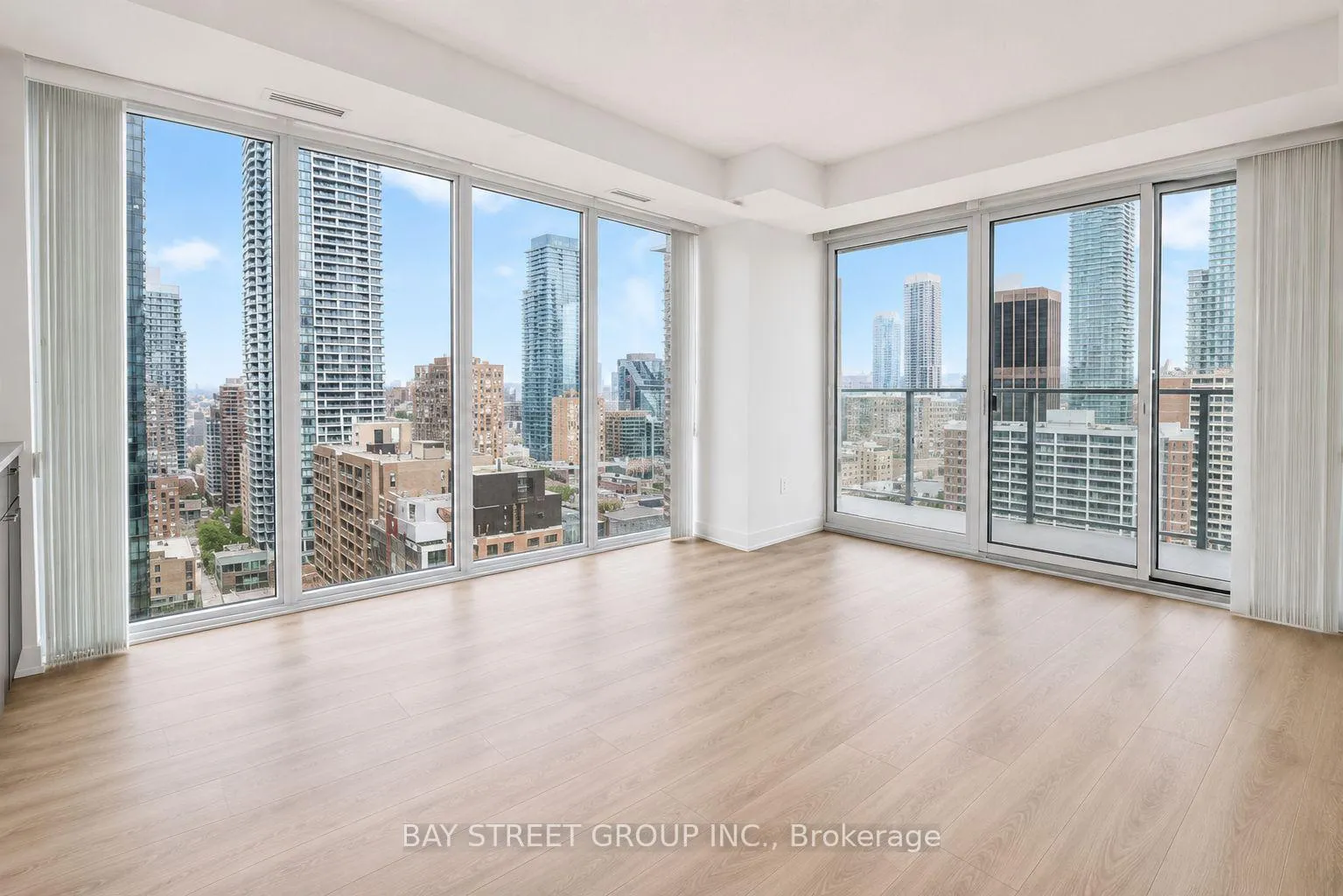 Photo 4 of Unit 3102, 50 Wellesley Street E, Toronto, Church-Yonge Corridor — HOMEH