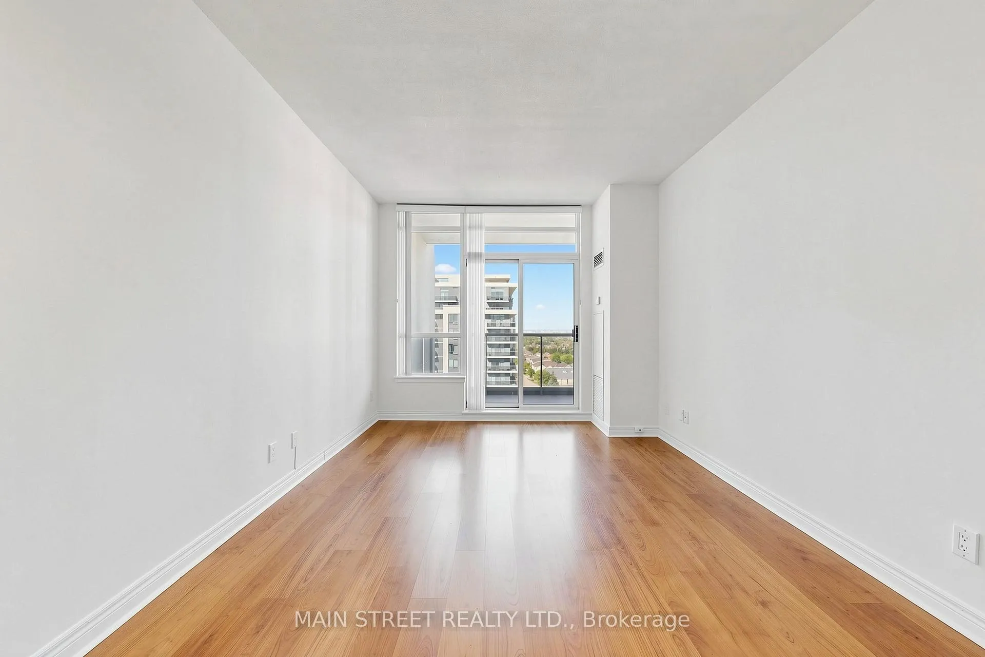 Photo 5 of Unit 1408, 60 Disera Drive, Vaughan, Beverley Glen — HOMEH