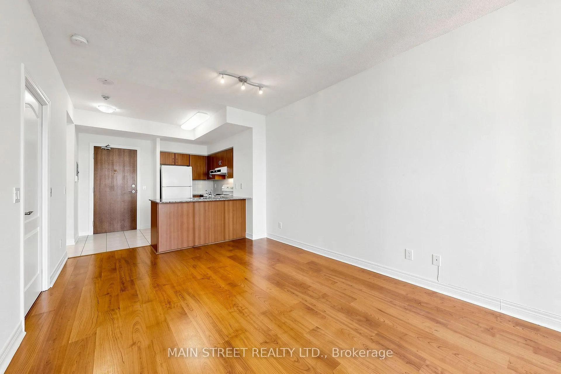 Photo 6 of Unit 1408, 60 Disera Drive, Vaughan, Beverley Glen — HOMEH