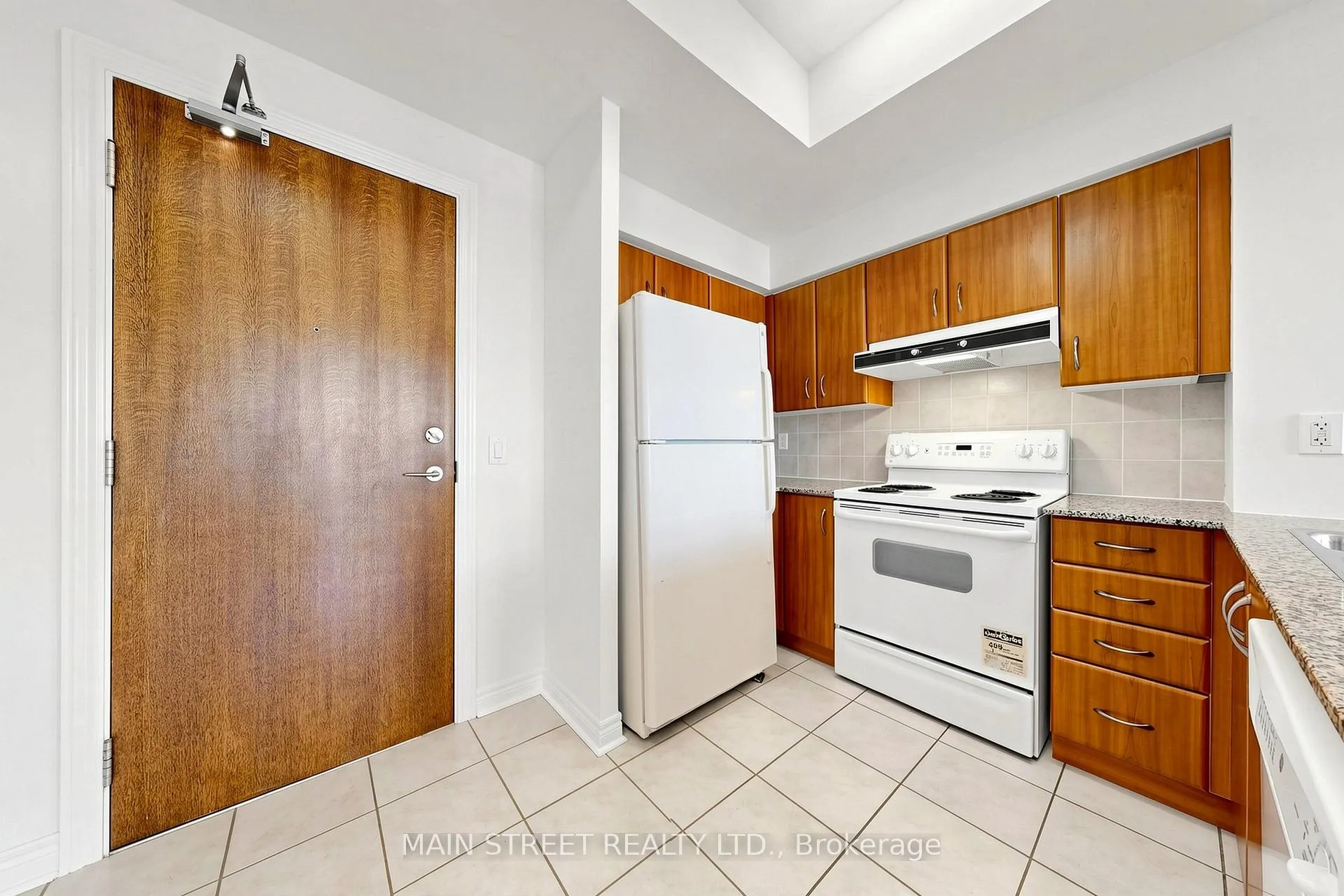 Photo 8 of Unit 1408, 60 Disera Drive, Vaughan, Beverley Glen — HOMEH
