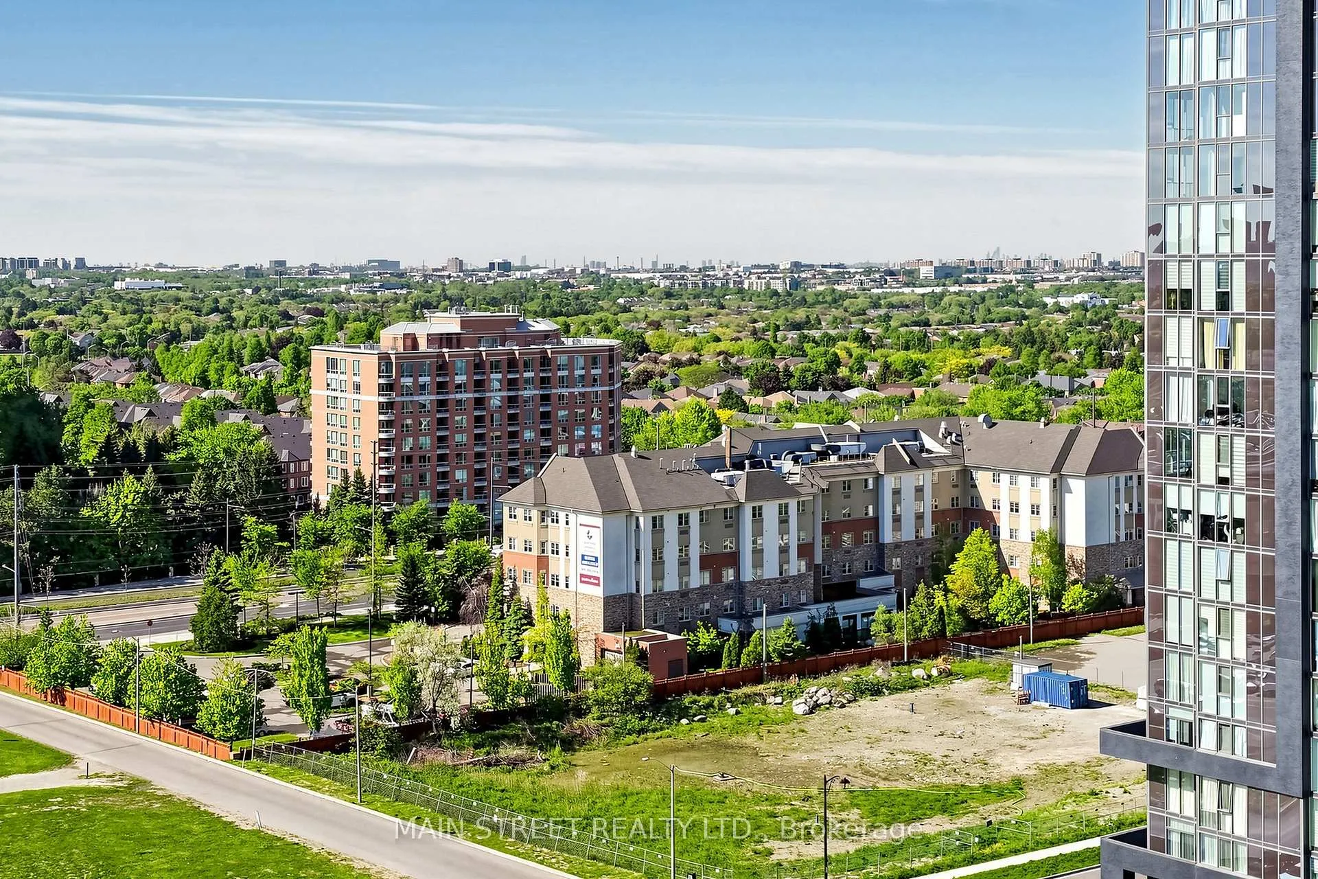 Photo 16 of Unit 1408, 60 Disera Drive, Vaughan, Beverley Glen — HOMEH