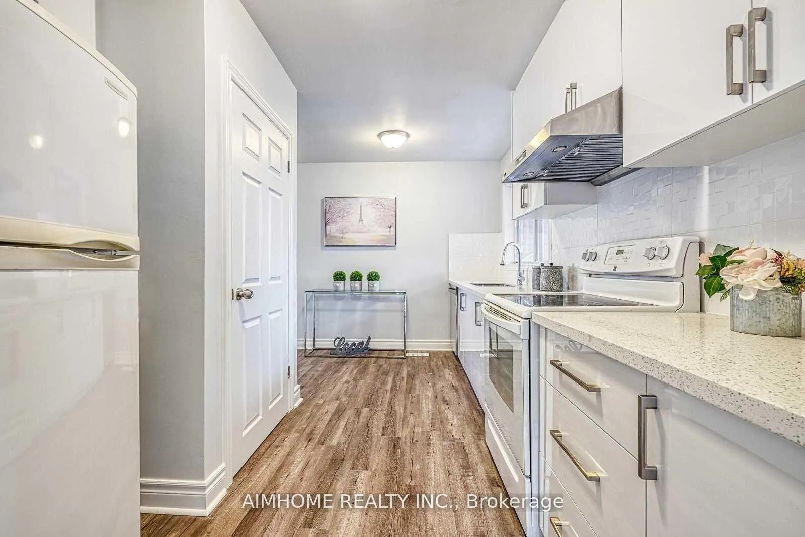 Photo 9 of 26 Frances Crescent, Scarborough, Agincourt South-Malvern West — HOMEH