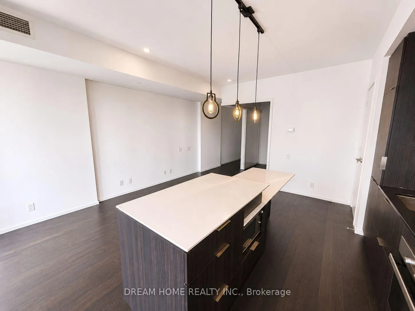 Photo 6 of Unit 1303, 5 St Joseph Street, Toronto, Bay Street Corridor — HOMEH