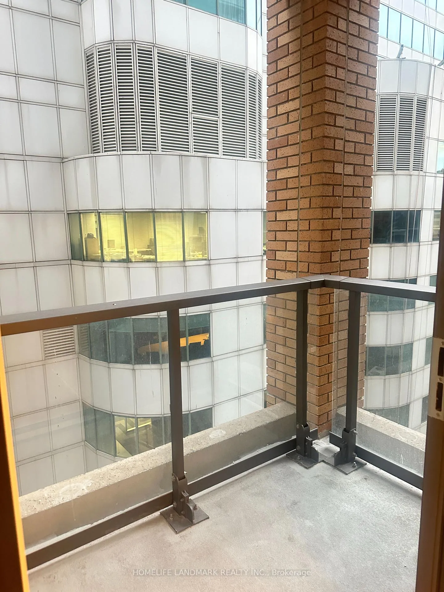 Photo 10 of Unit 1012, 8 Widmer Street, Toronto, Waterfront Communities — HOMEH