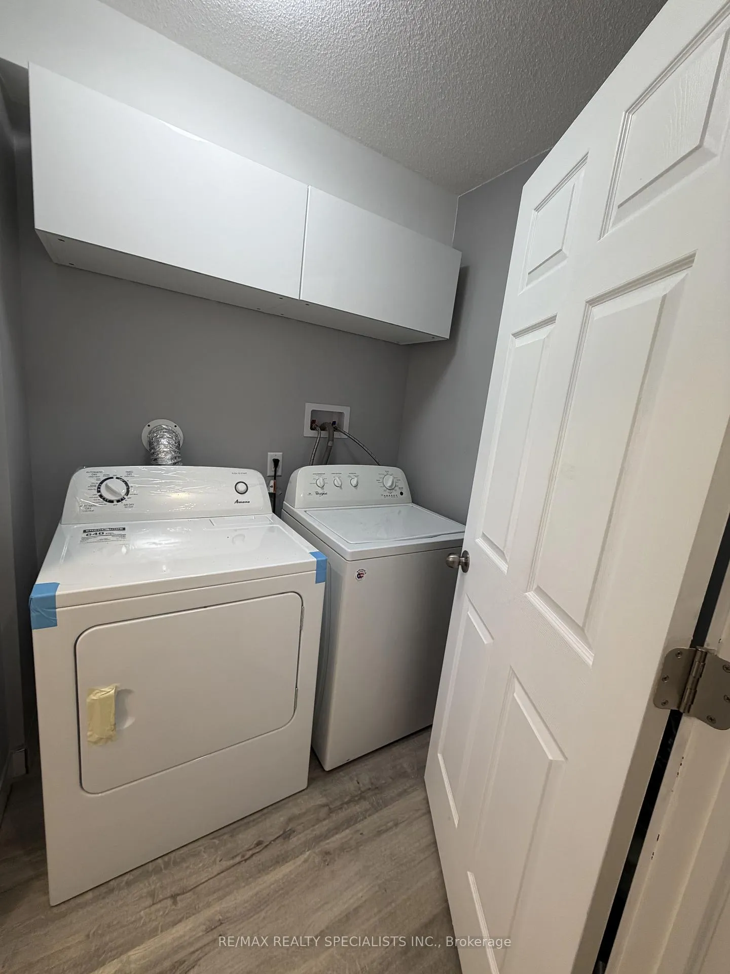 Photo 15 of 28B Fleming Avenue, Brampton, Downtown Brampton — HOMEH