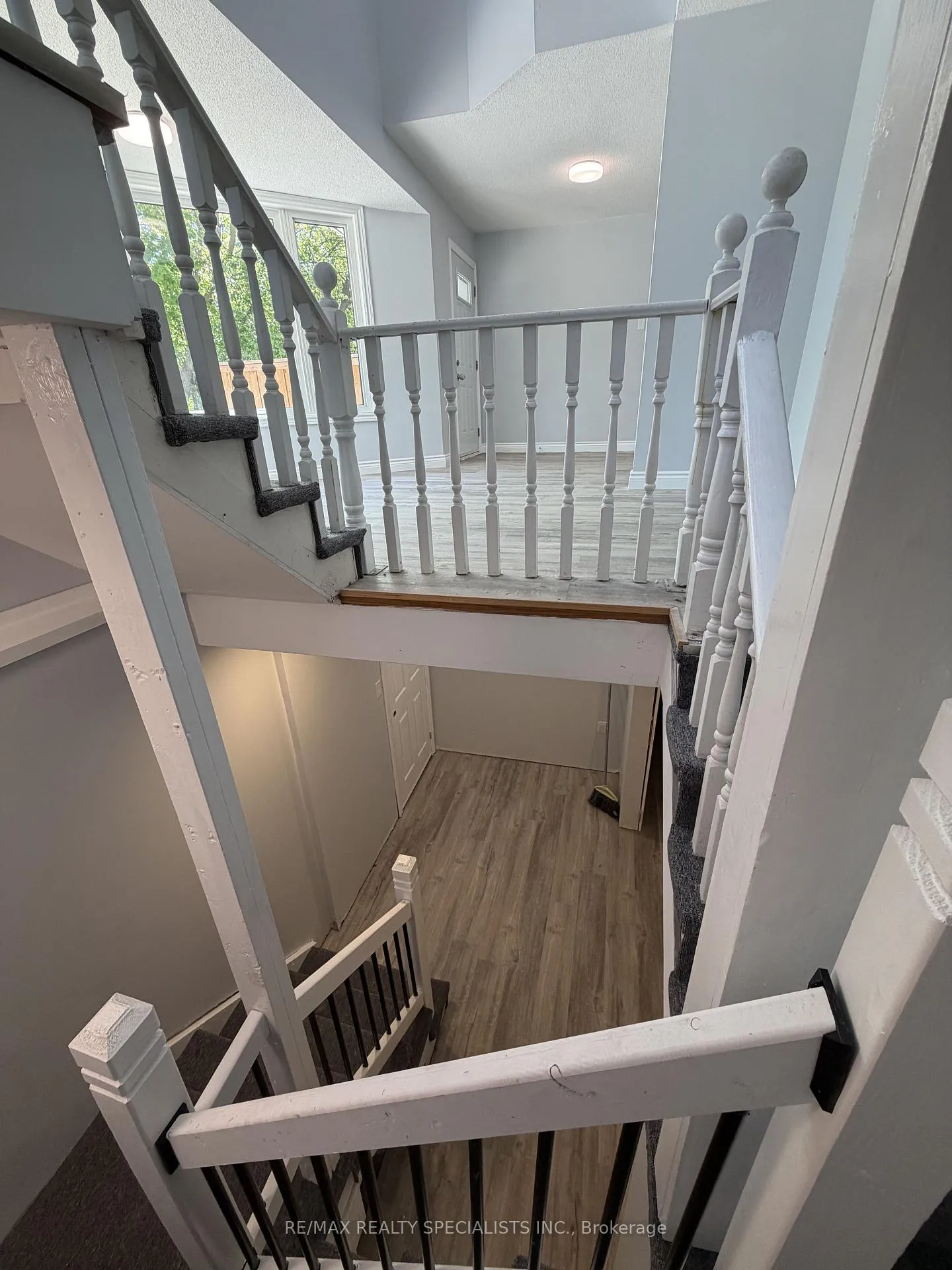 Photo 20 of 28B Fleming Avenue, Brampton, Downtown Brampton — HOMEH