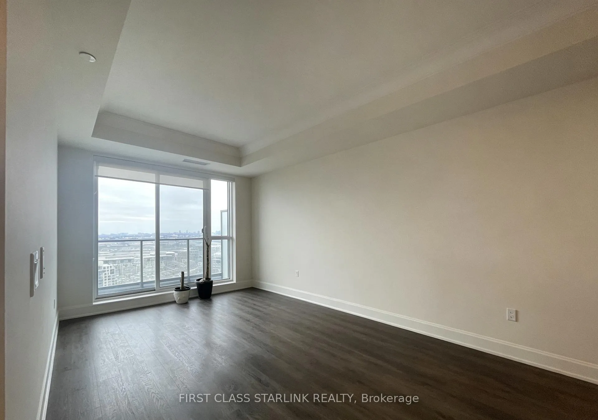 Photo 9 of Unit 3101, 8 Water Walk Drive, Markham, Unionville — HOMEH