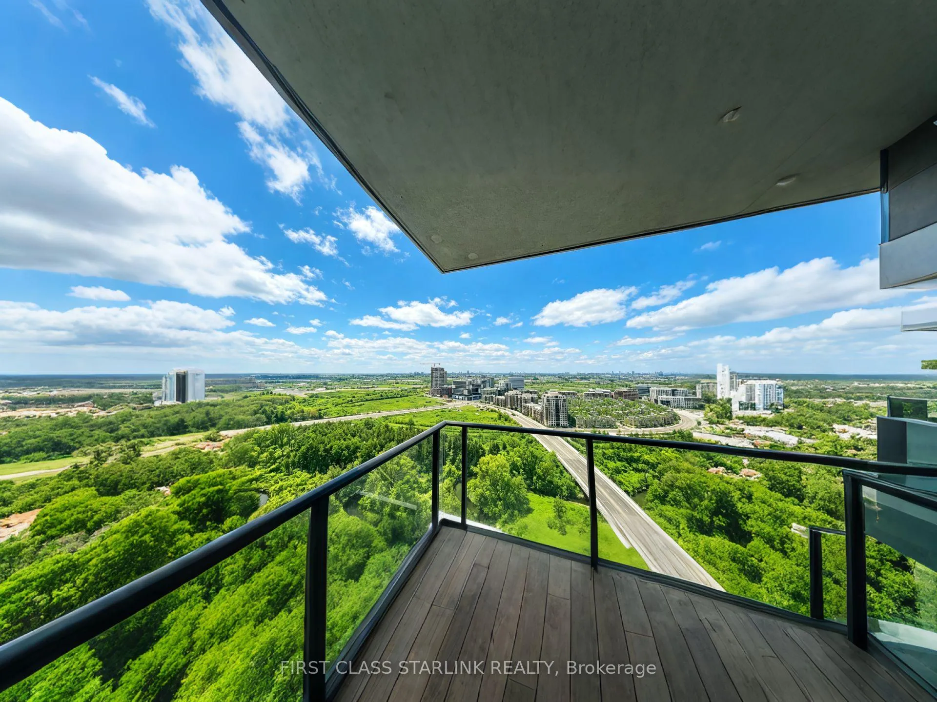 Photo 14 of Unit 3101, 8 Water Walk Drive, Markham, Unionville — HOMEH