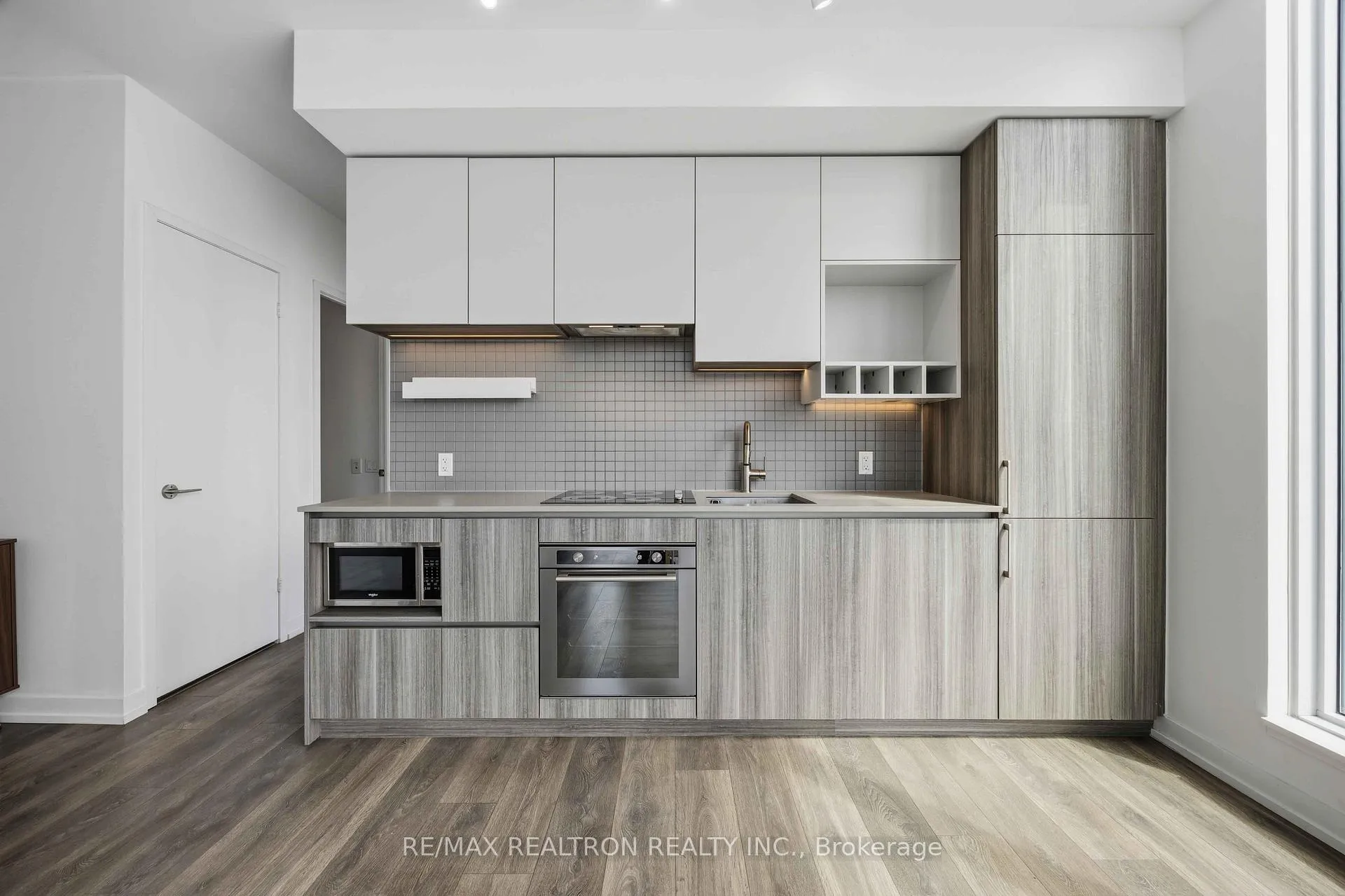 Photo 12 of Unit 903, 898 portage Parkway, Vaughan, Vaughan Corporate Centre — HOMEH