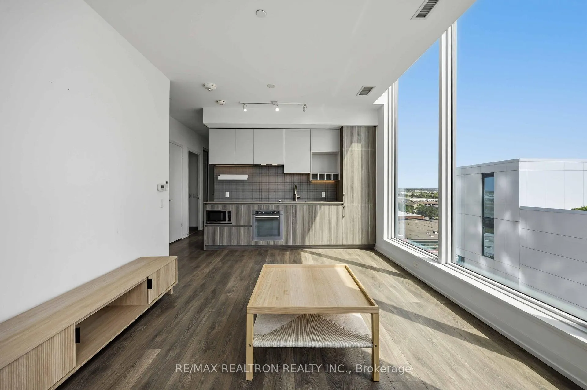 Photo 17 of Unit 903, 898 portage Parkway, Vaughan, Vaughan Corporate Centre — HOMEH