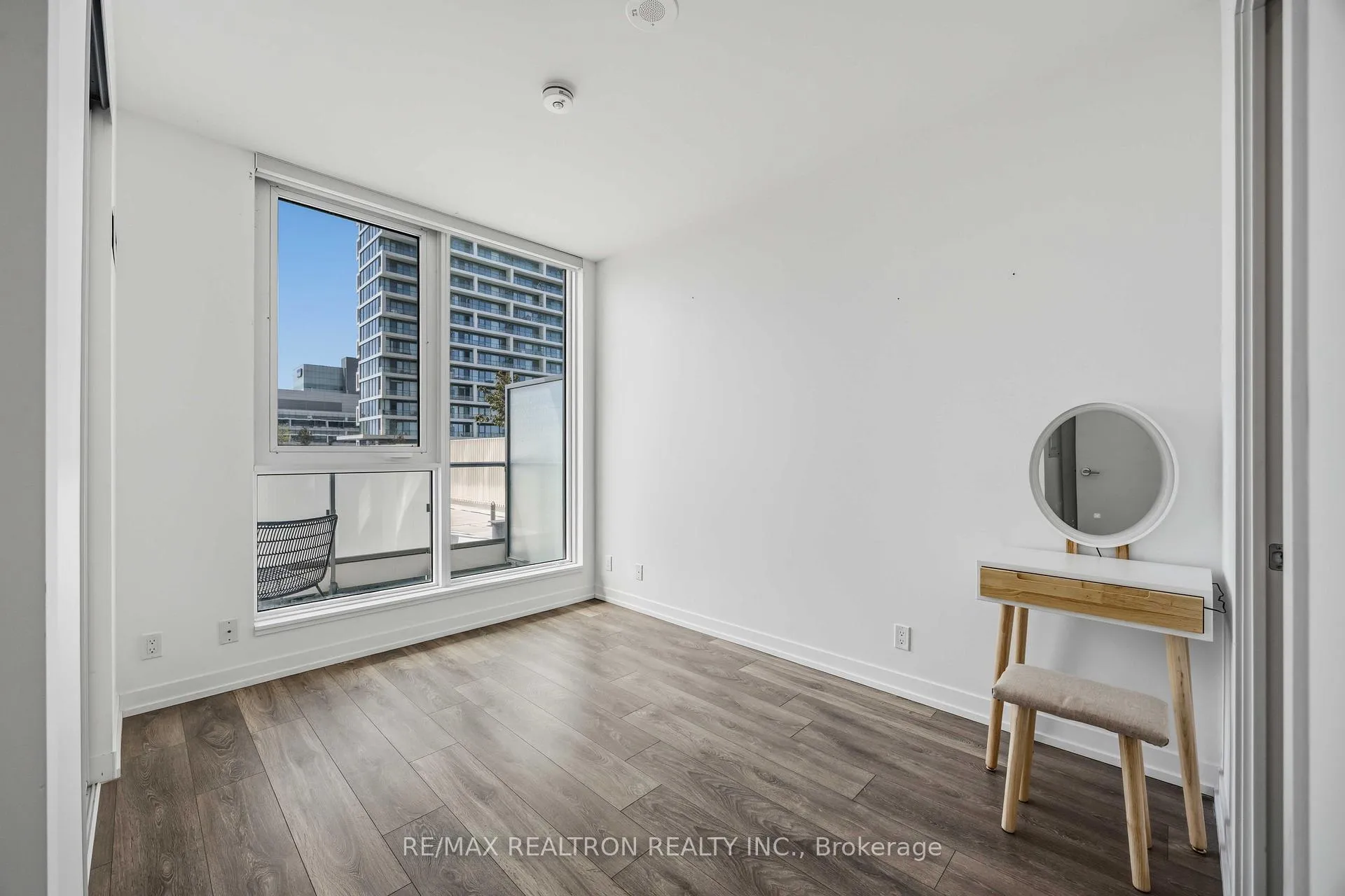 Photo 18 of Unit 903, 898 portage Parkway, Vaughan, Vaughan Corporate Centre — HOMEH