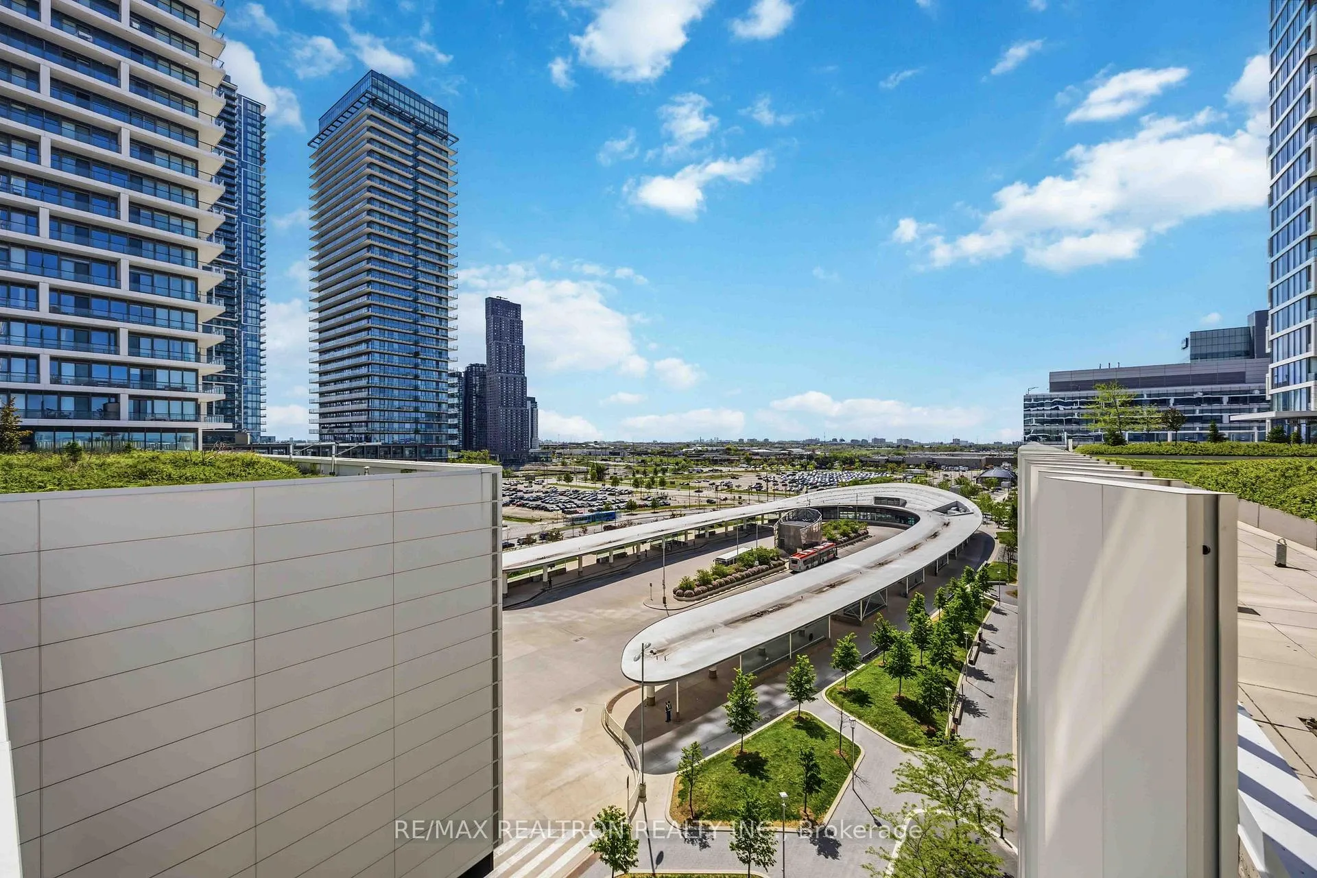 Photo 27 of Unit 903, 898 portage Parkway, Vaughan, Vaughan Corporate Centre — HOMEH
