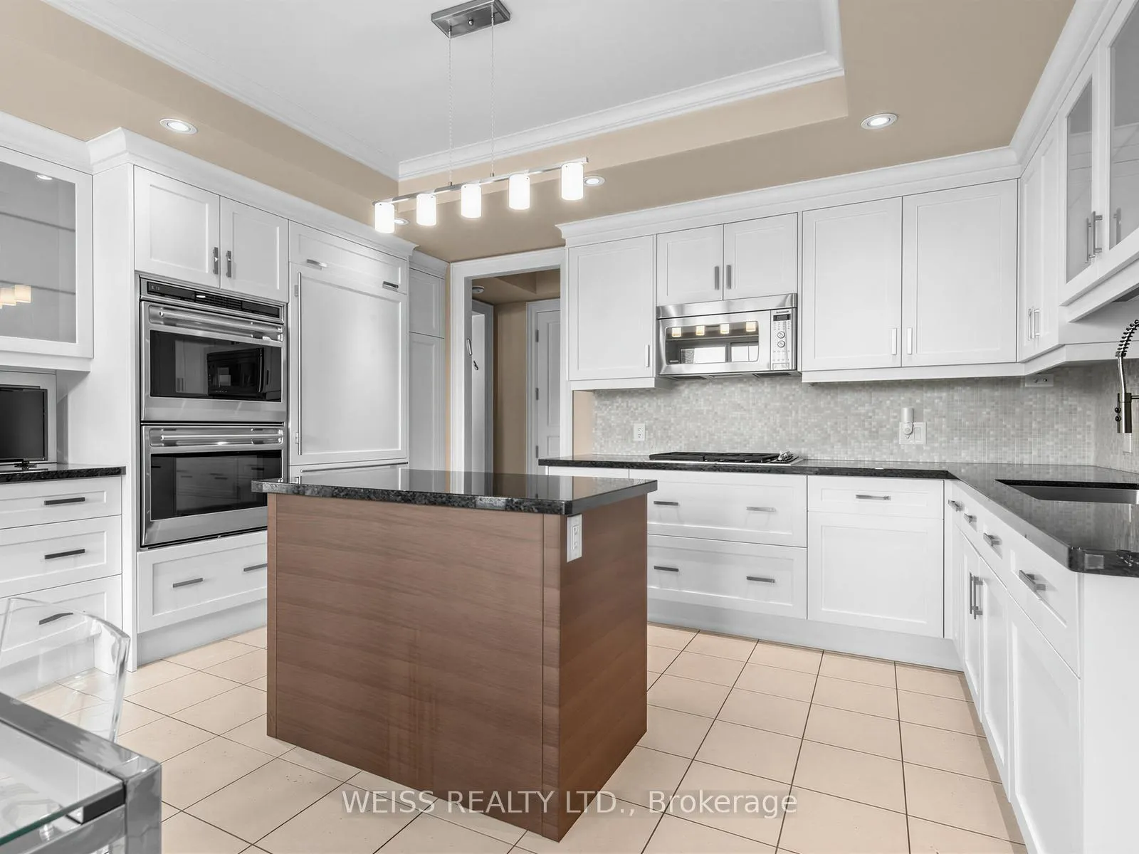 Photo 17 of Unit 506, 155 St Clair Avenue W, Toronto, Casa Loma — HOMEH