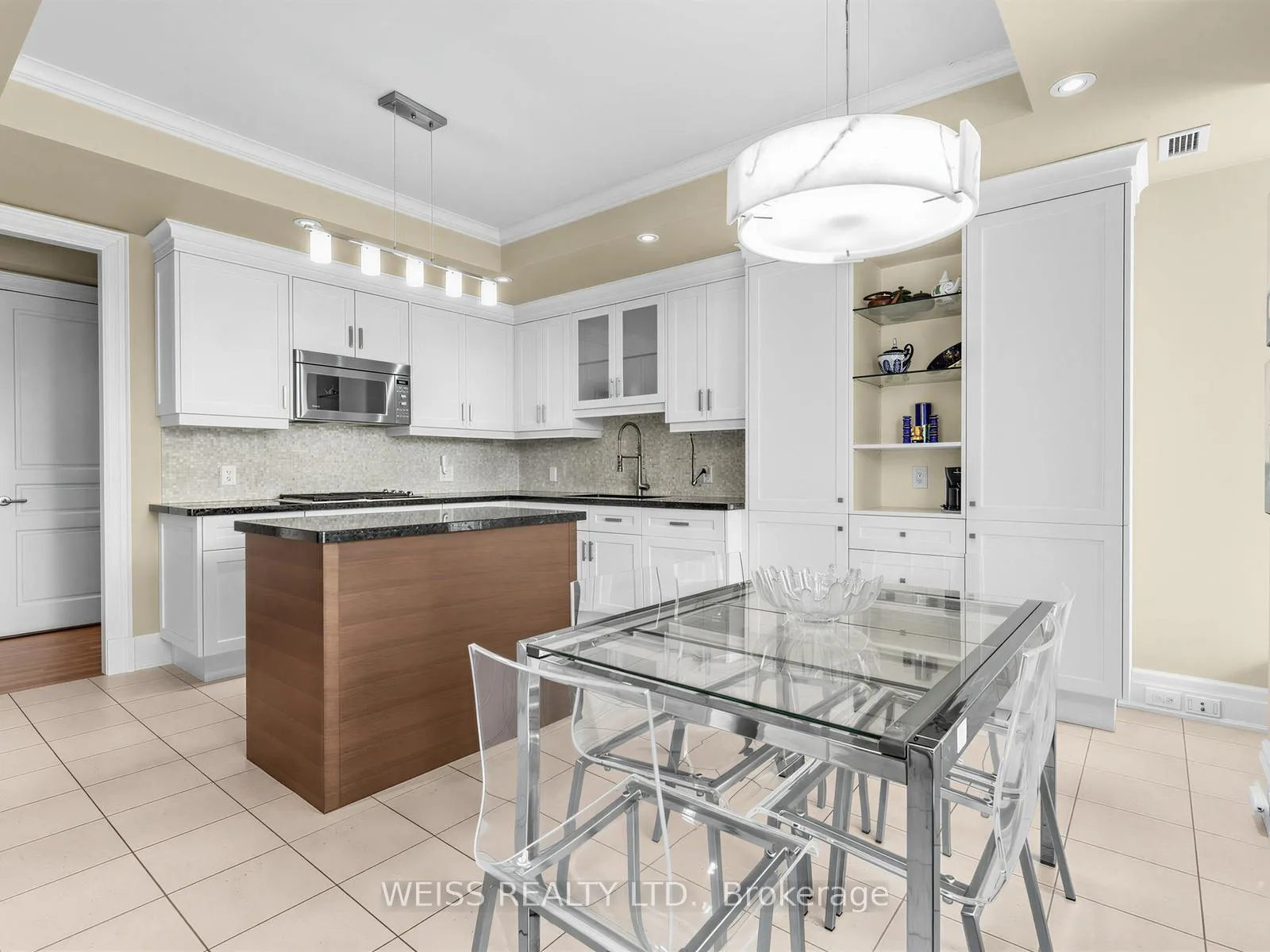 Photo 18 of Unit 506, 155 St Clair Avenue W, Toronto, Casa Loma — HOMEH