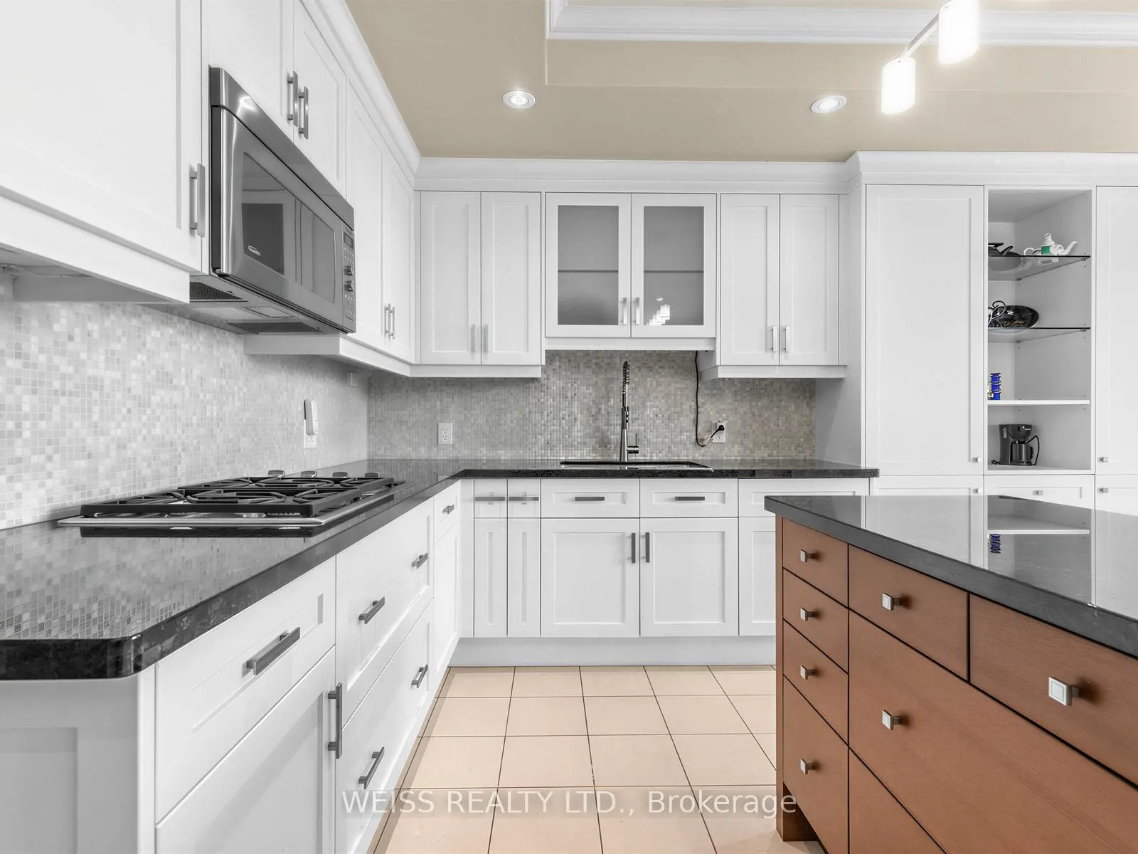 Photo 19 of Unit 506, 155 St Clair Avenue W, Toronto, Casa Loma — HOMEH