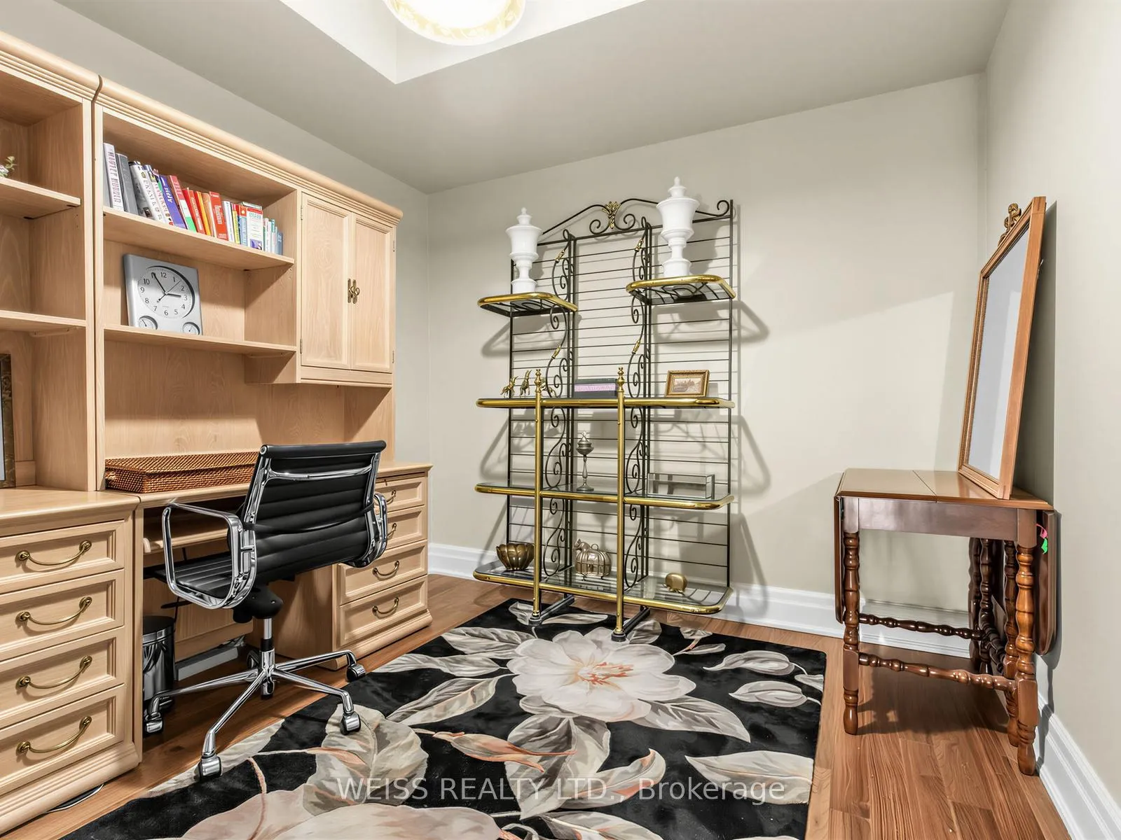 Photo 31 of Unit 506, 155 St Clair Avenue W, Toronto, Casa Loma — HOMEH