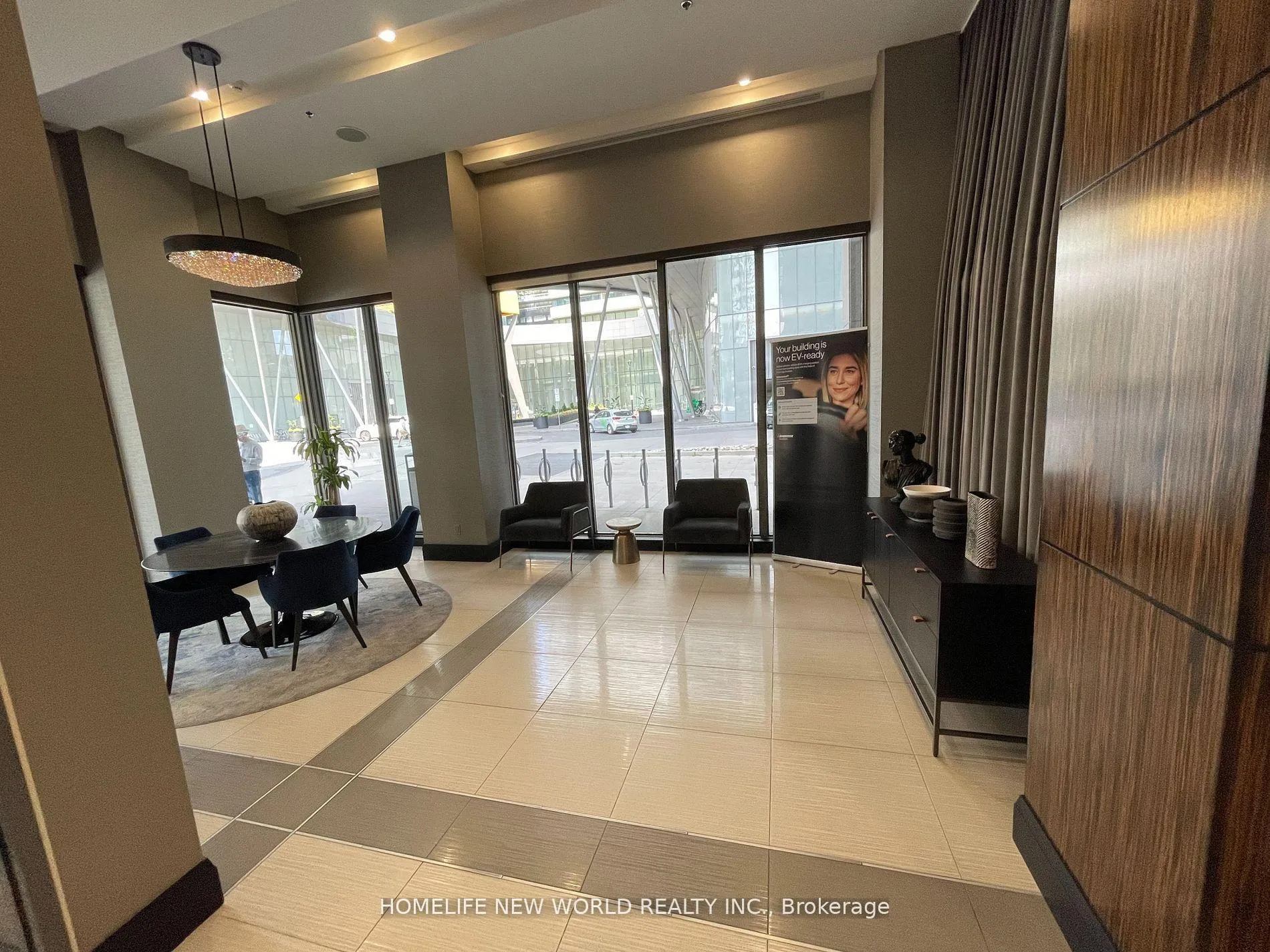 Photo 7 of Unit 2506, 19 Grand Trunk Crescent, Toronto, Waterfront Communities — HOMEH