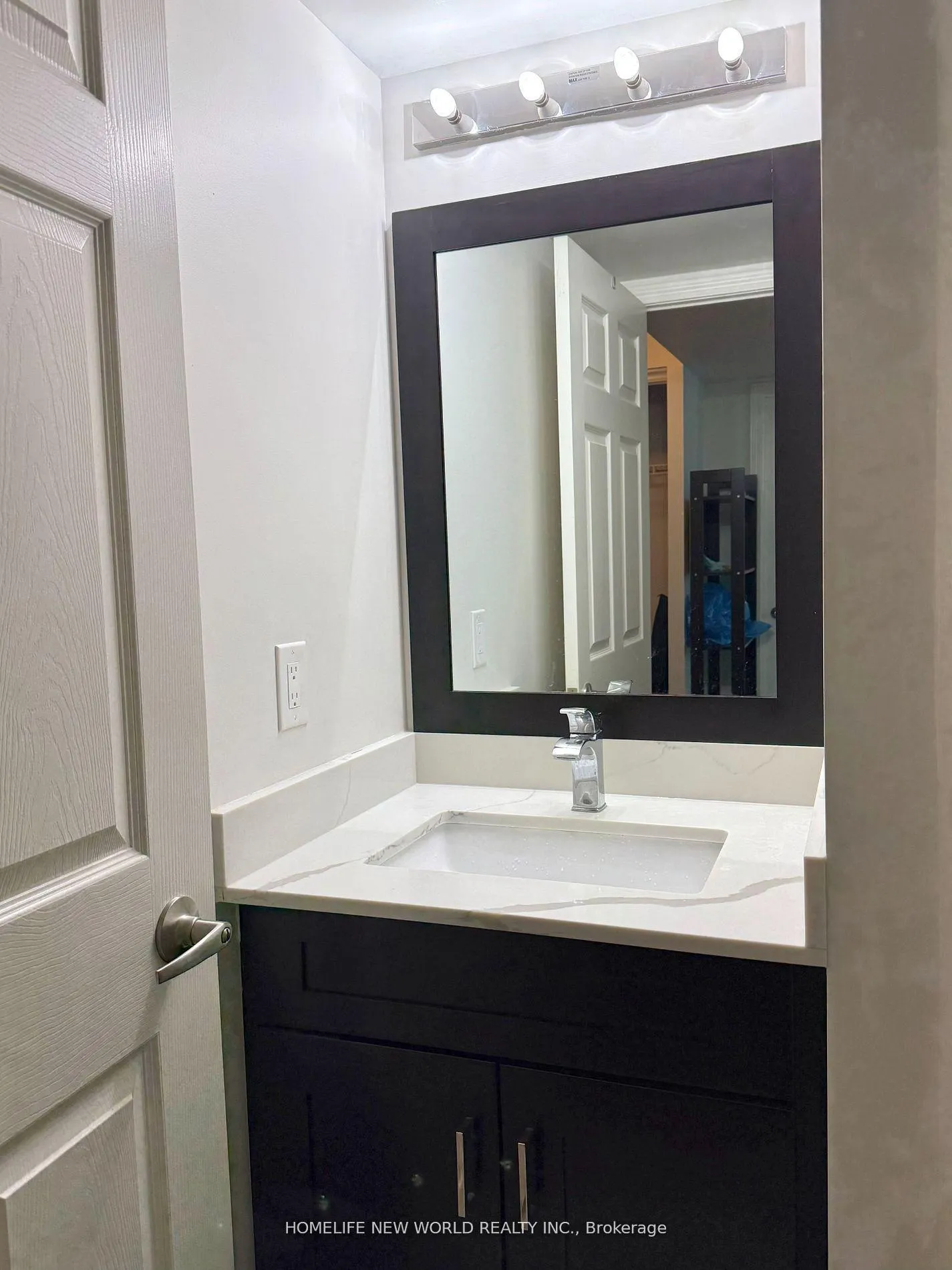 Photo 11 of Unit 2506, 19 Grand Trunk Crescent, Toronto, Waterfront Communities — HOMEH