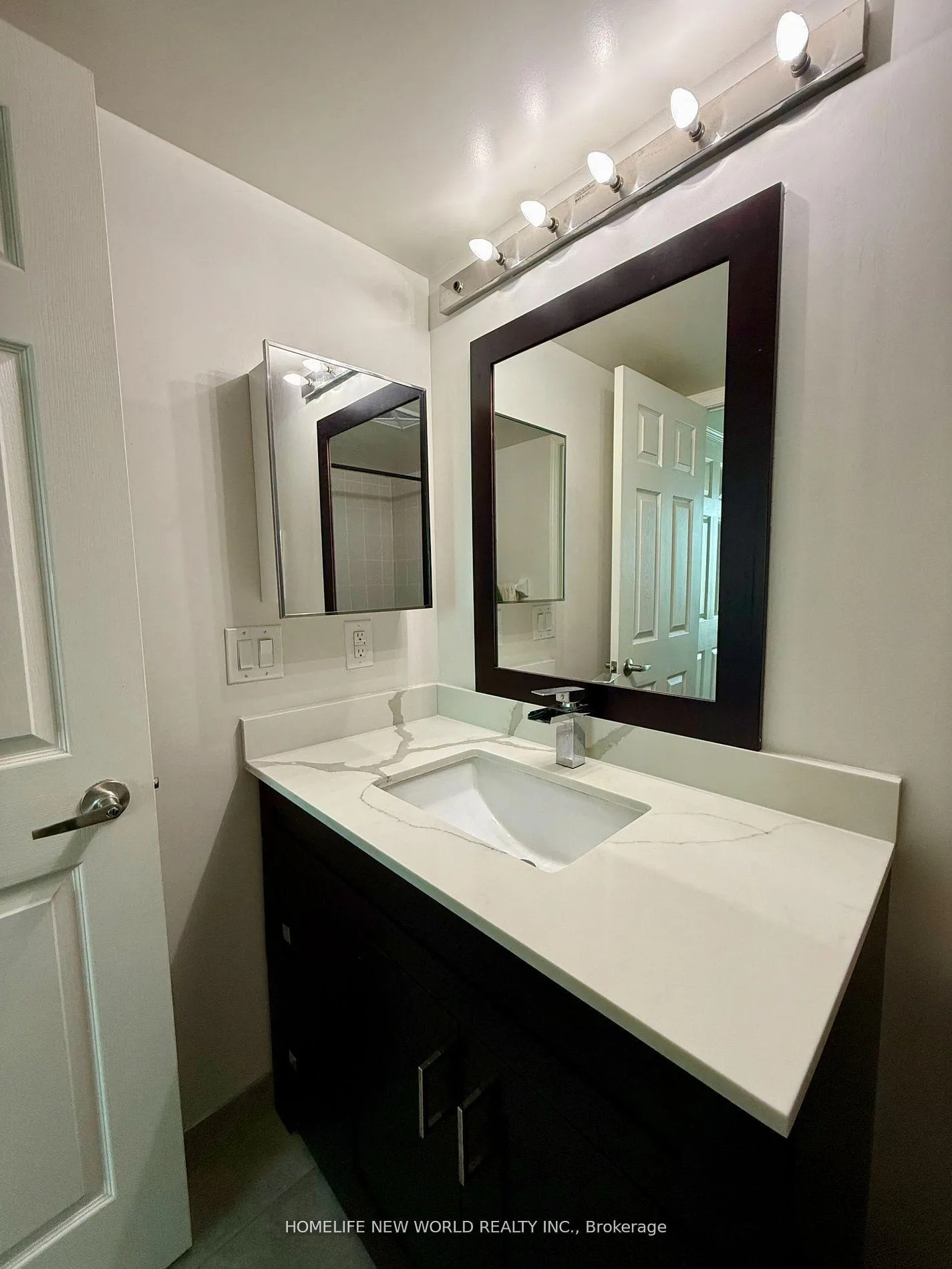 Photo 12 of Unit 2506, 19 Grand Trunk Crescent, Toronto, Waterfront Communities — HOMEH