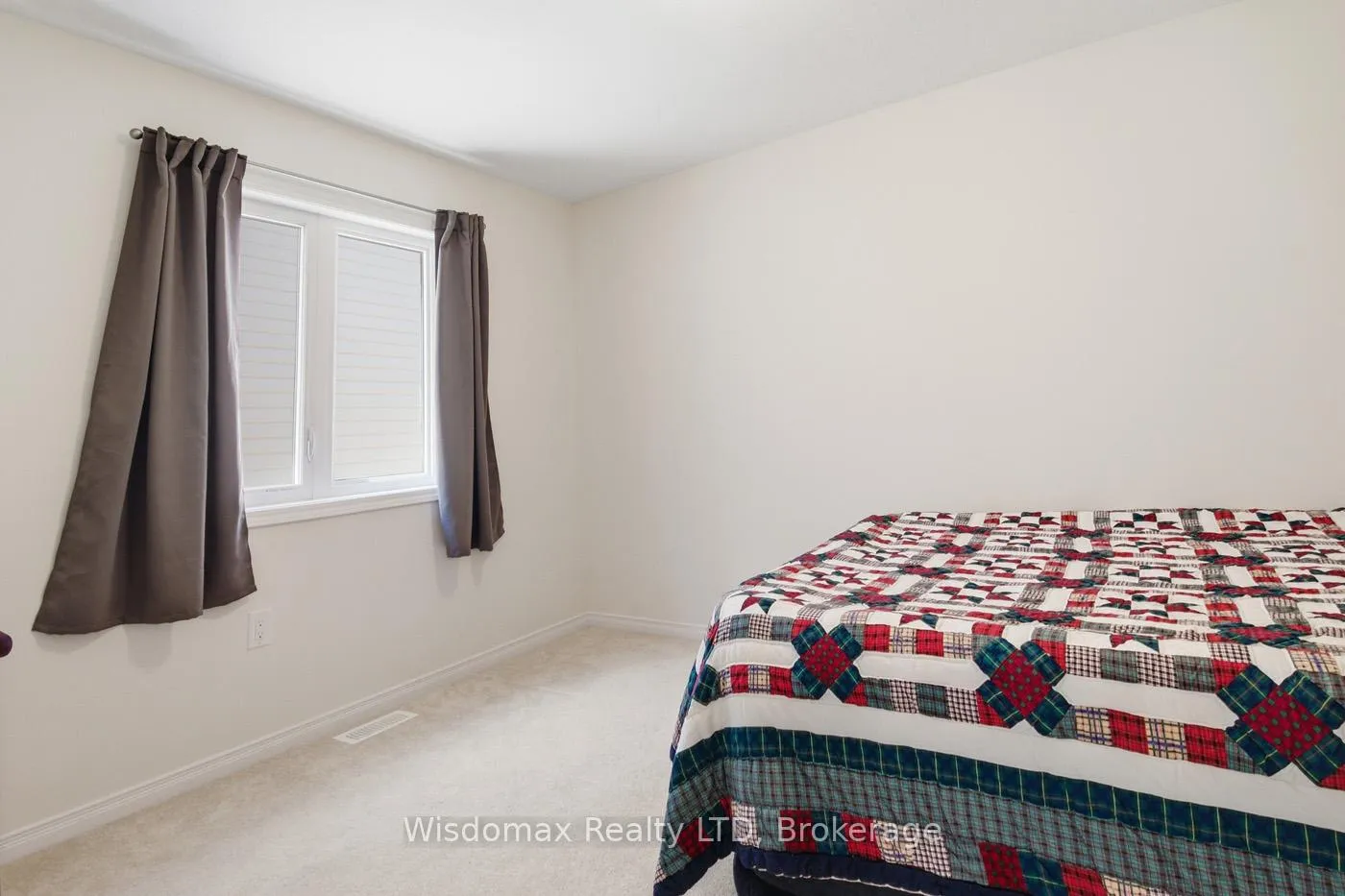 Photo 23 of 7719 Tupelo Crescent, Niagara Falls, Brown — HOMEH