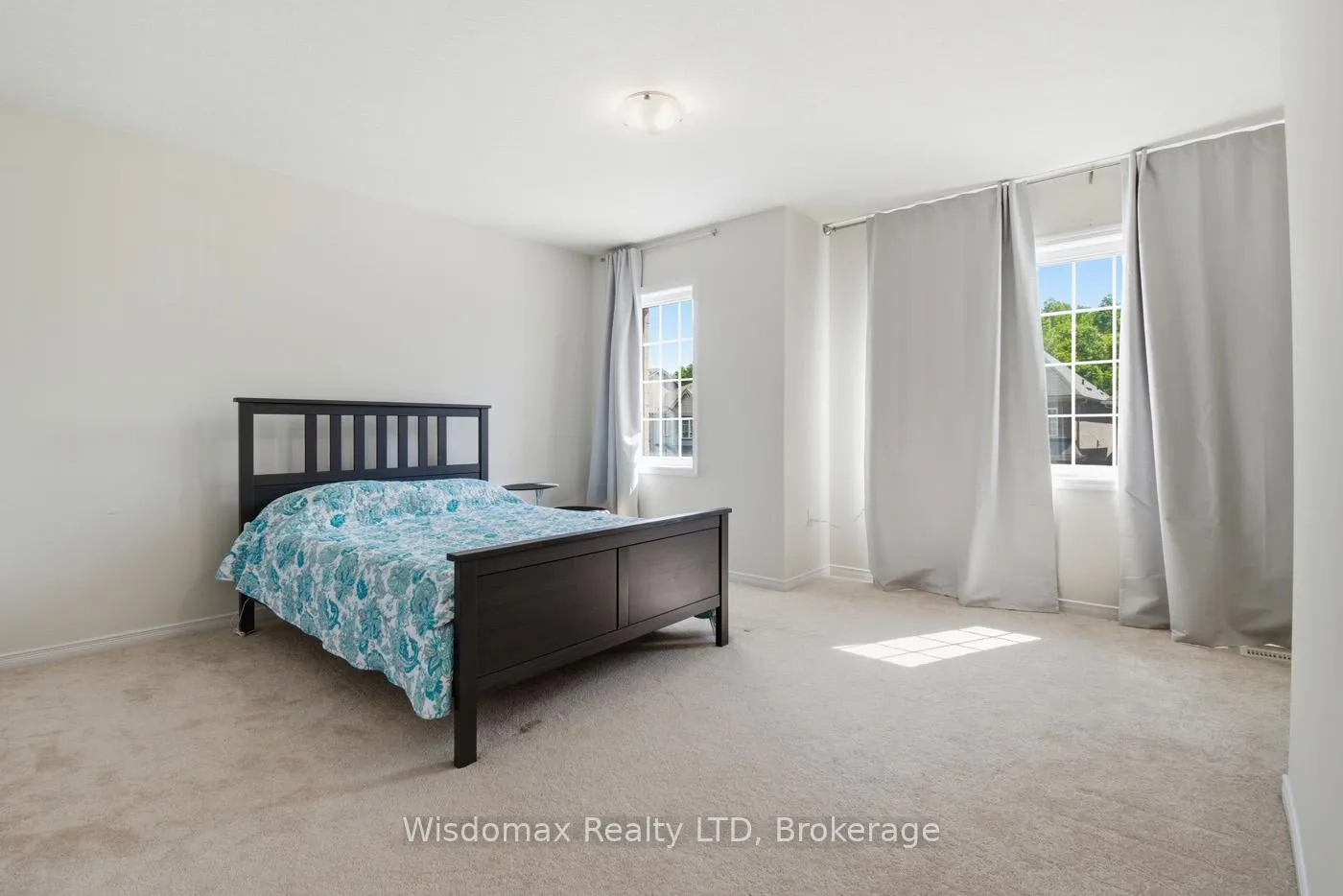Photo 24 of 7719 Tupelo Crescent, Niagara Falls, Brown — HOMEH