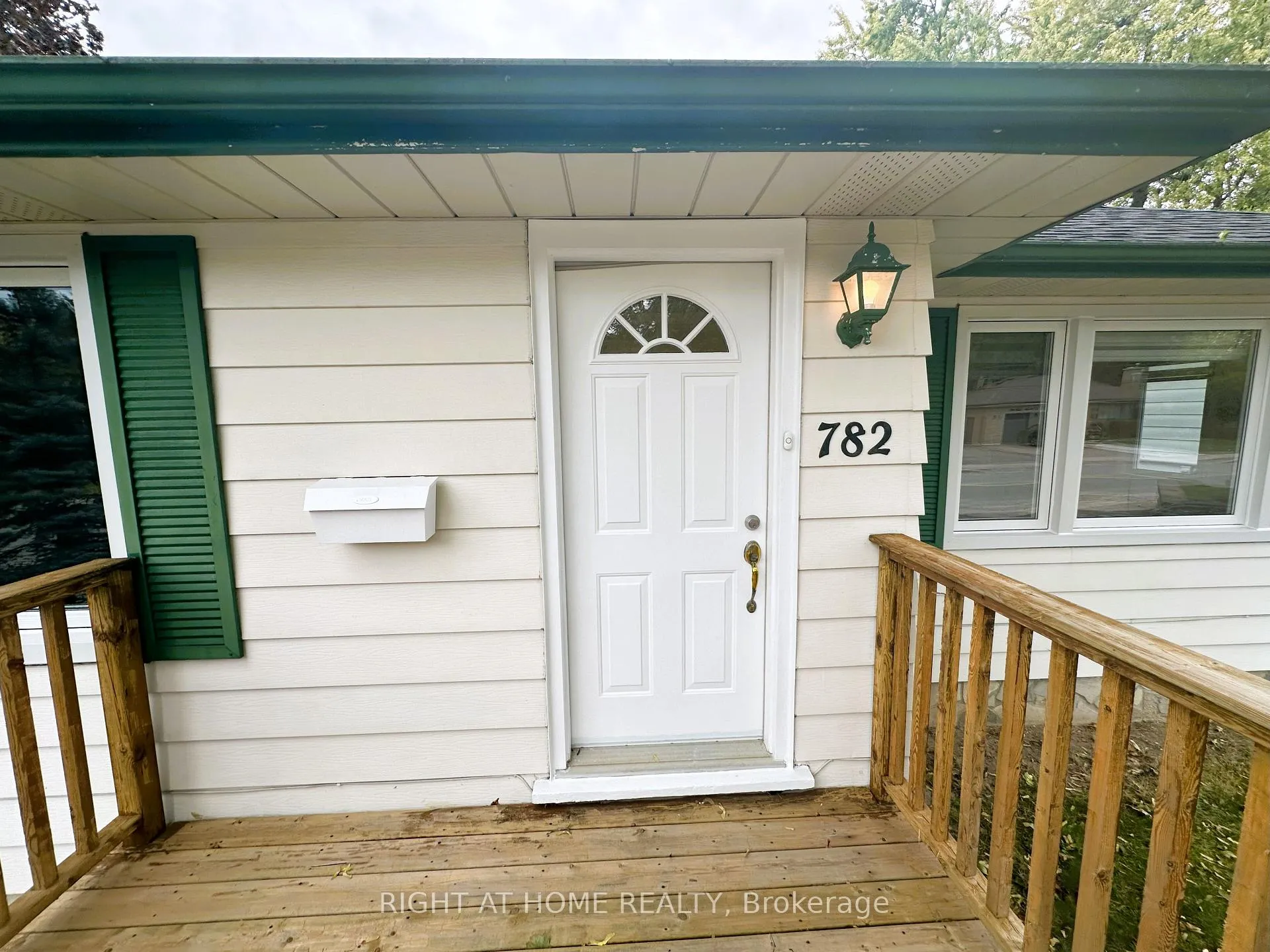 Photo 2 of 782 Gorham Street, Newmarket, Gorham-College Manor — HOMEH