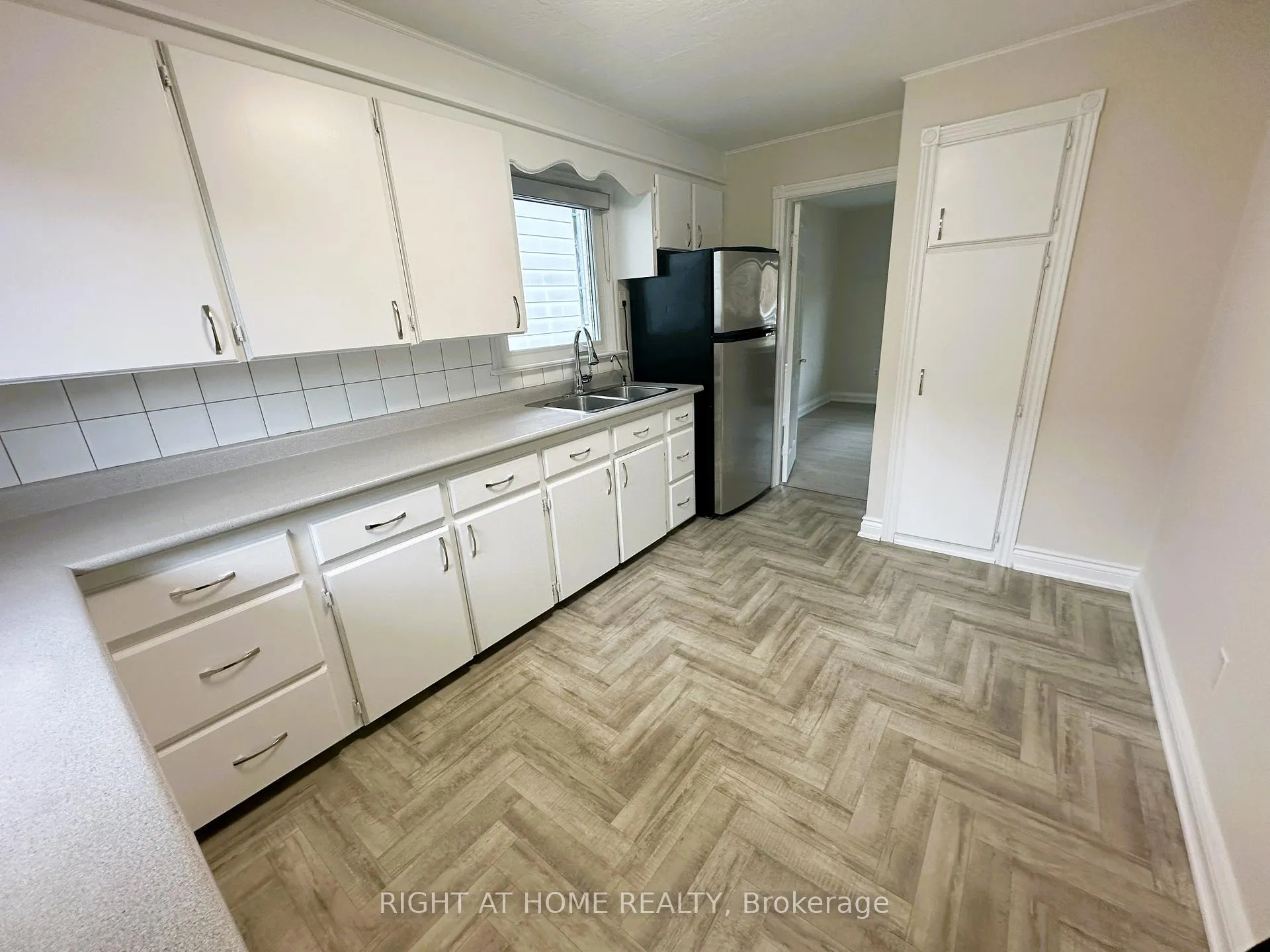 Photo 8 of 782 Gorham Street, Newmarket, Gorham-College Manor — HOMEH