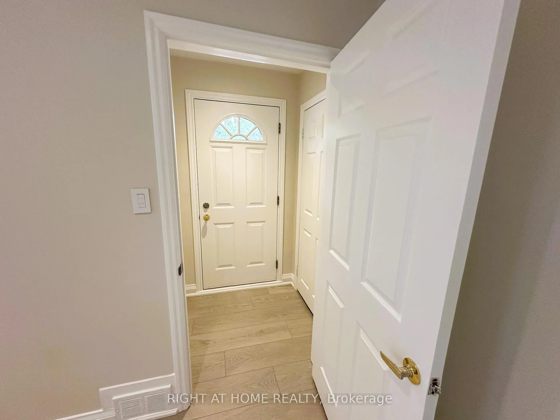 Photo 14 of 782 Gorham Street, Newmarket, Gorham-College Manor — HOMEH