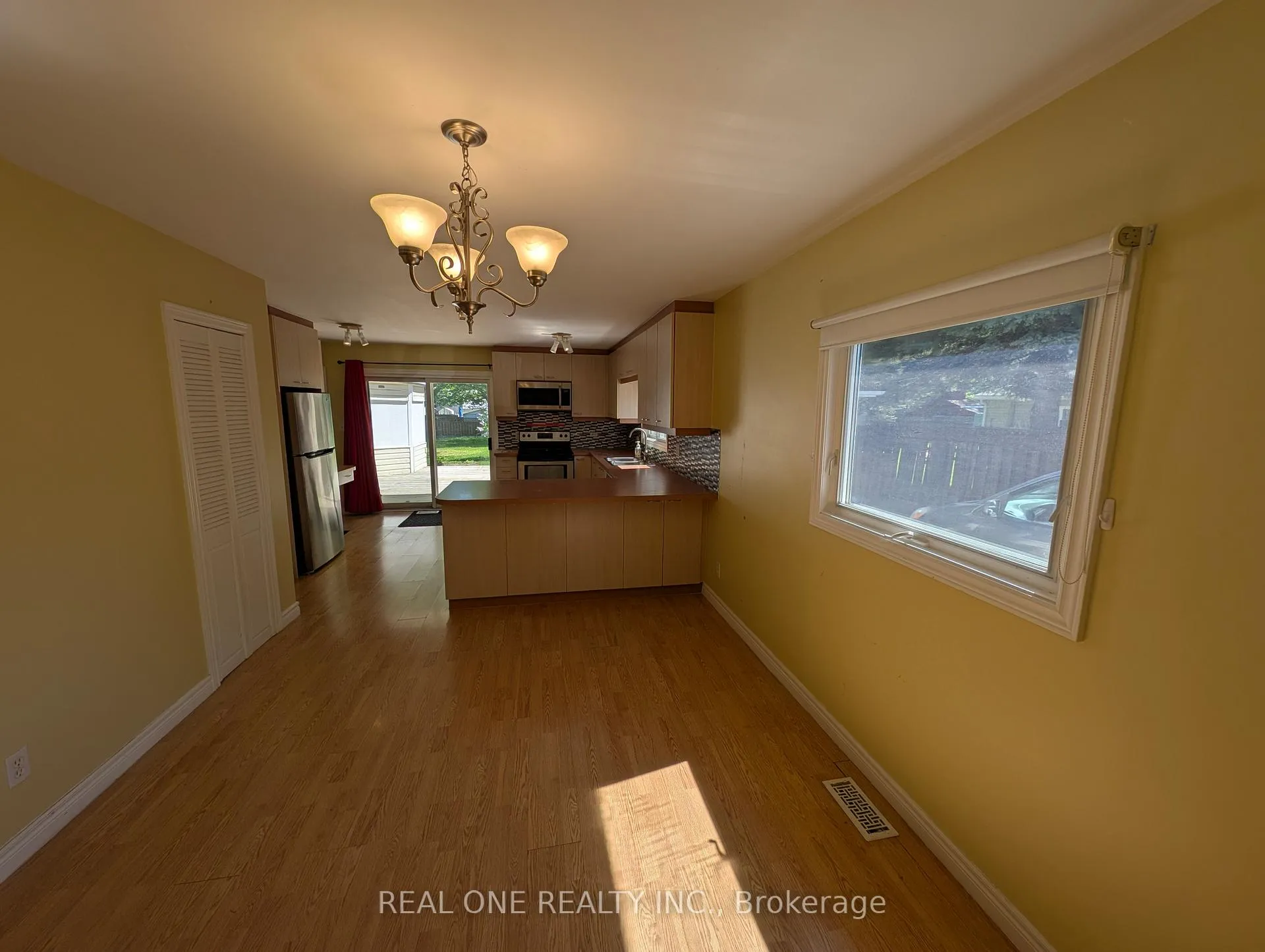 Photo 9 of 157 Bessborough Drive, Georgina, Keswick South — HOMEH