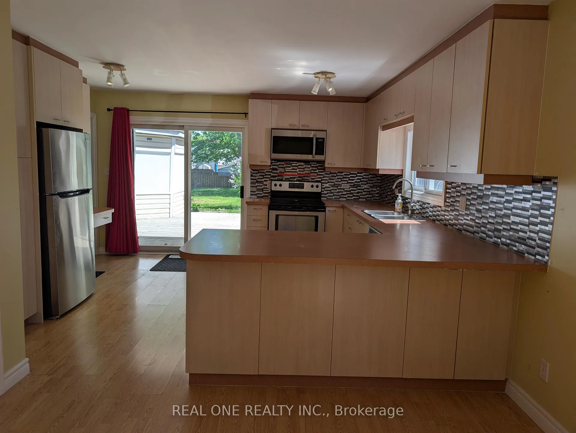 Photo 21 of 157 Bessborough Drive, Georgina, Keswick South — HOMEH