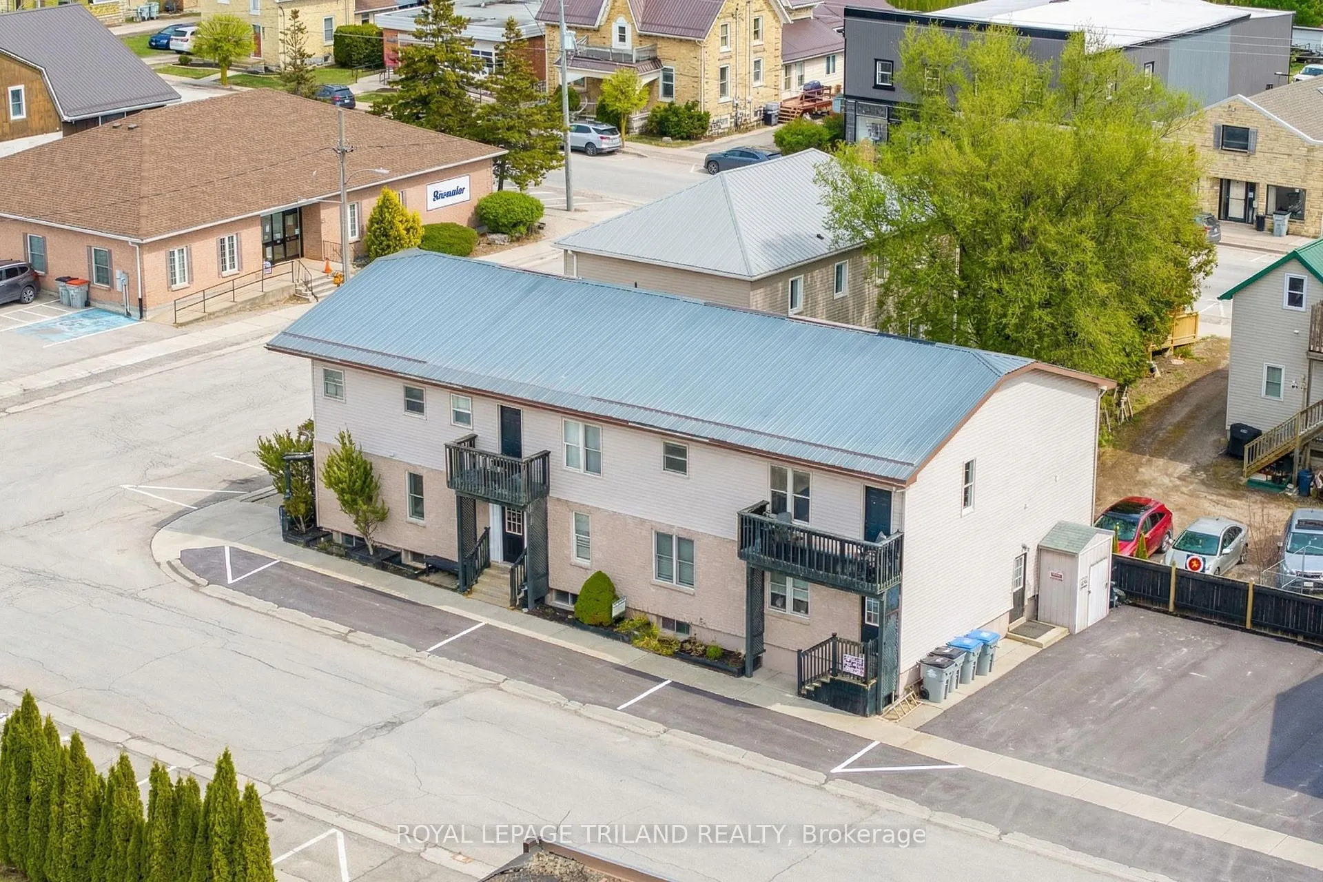 Photo 2 of 15 Victoria Lane, Bluewater, Zurich — HOMEH