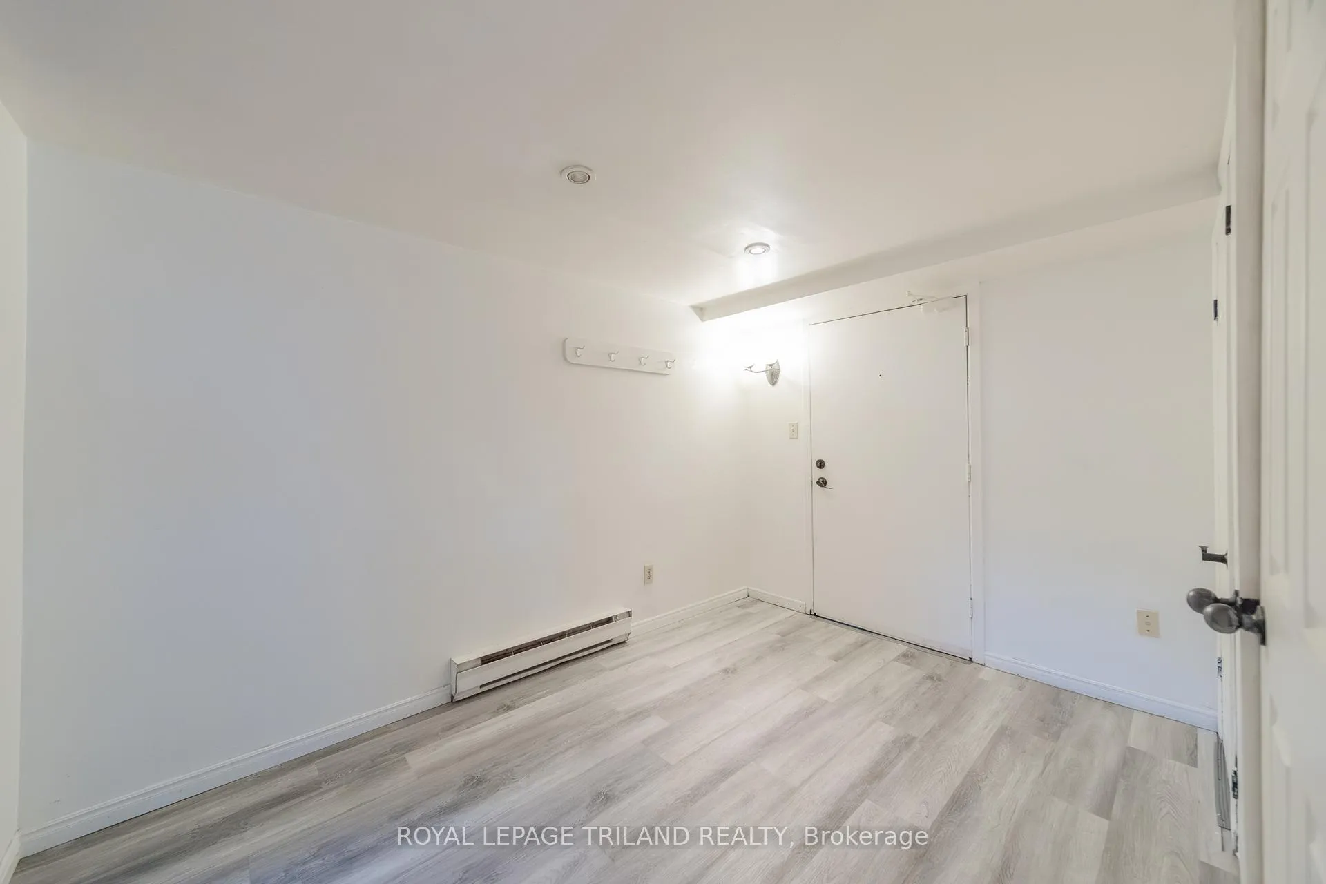 Photo 19 of 15 Victoria Lane, Bluewater, Zurich — HOMEH