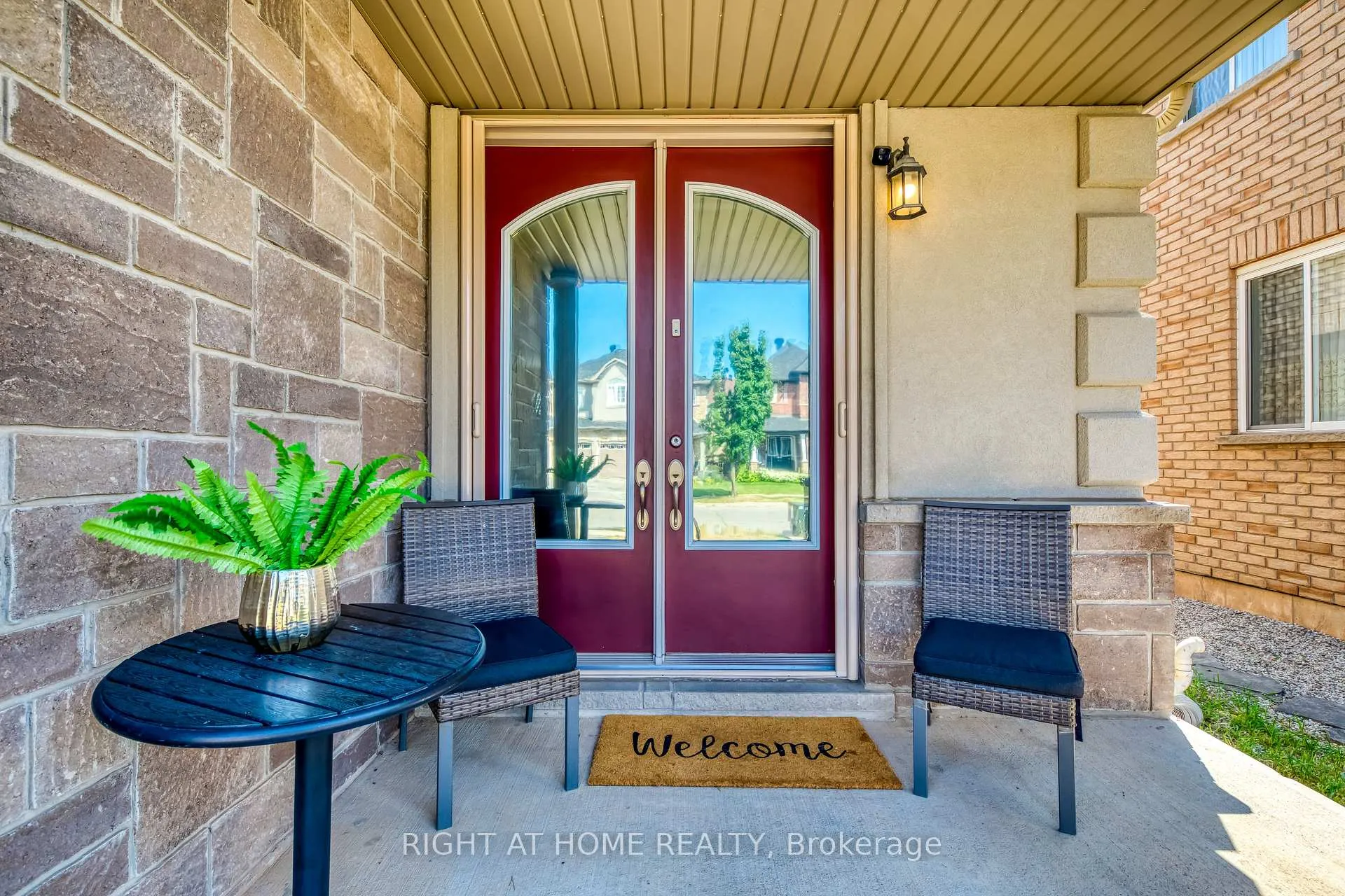 Photo 2 of 3048 Jenn Avenue, Burlington, Alton — HOMEH