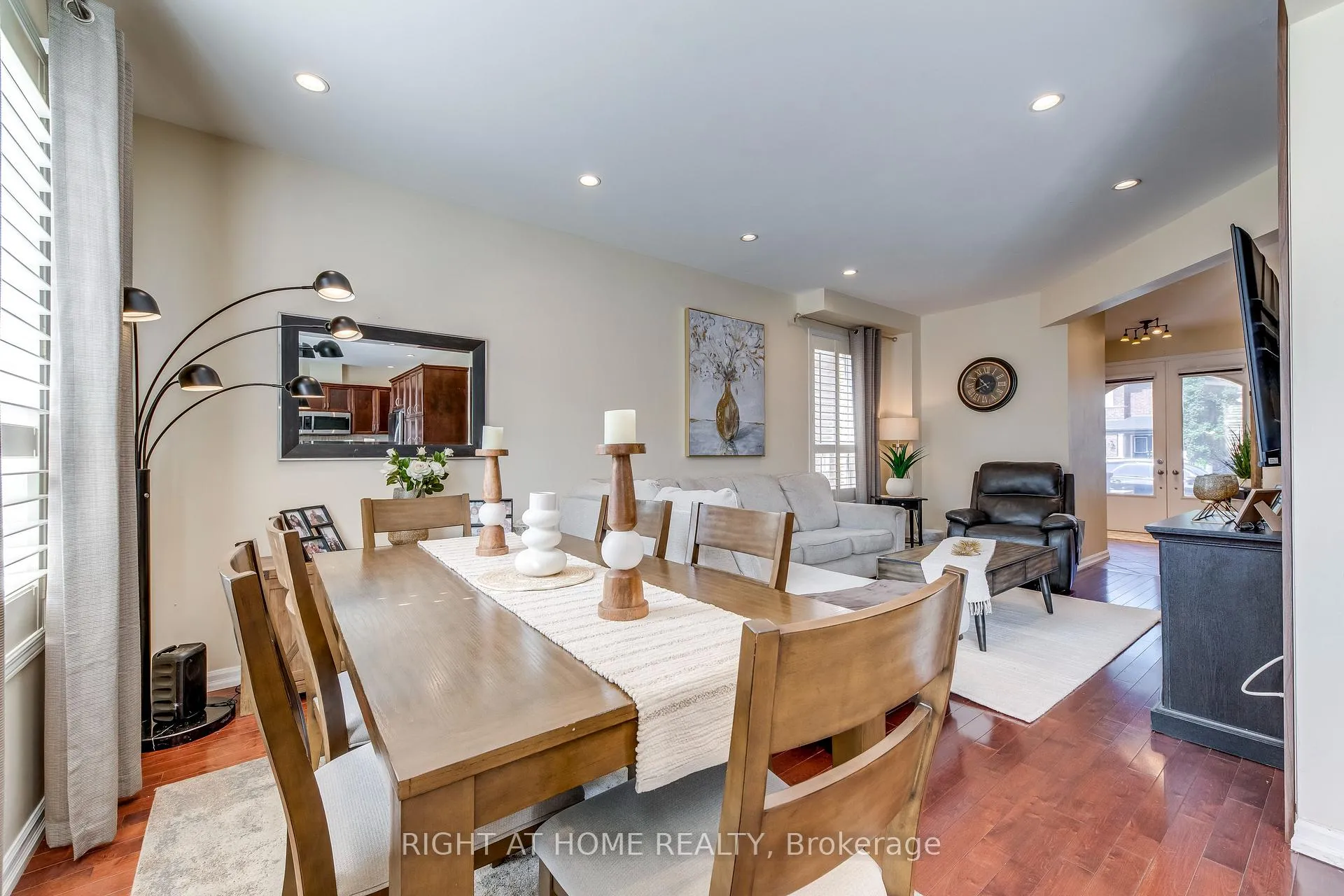 Photo 7 of 3048 Jenn Avenue, Burlington, Alton — HOMEH