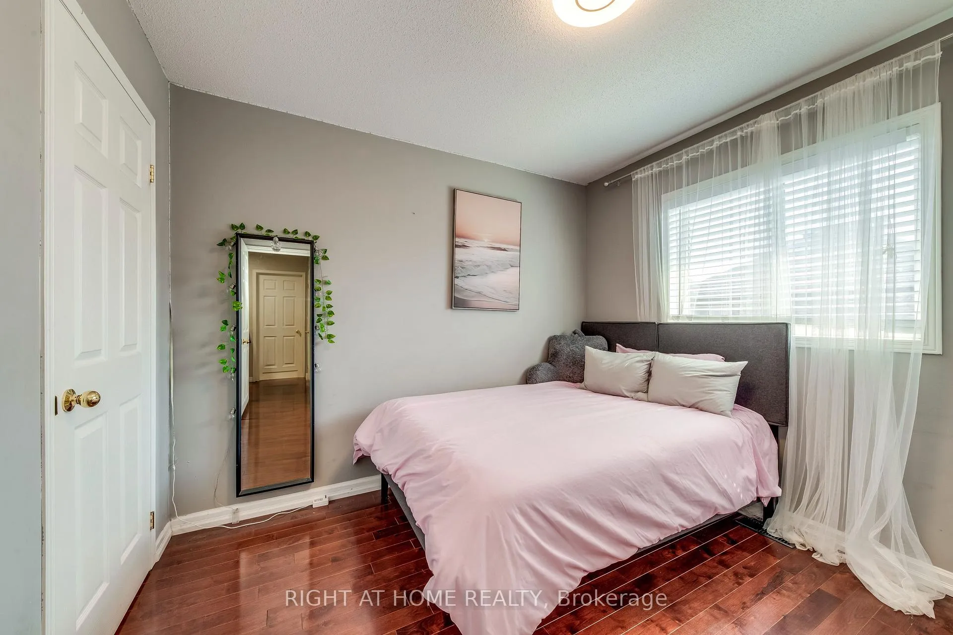 Photo 22 of 3048 Jenn Avenue, Burlington, Alton — HOMEH