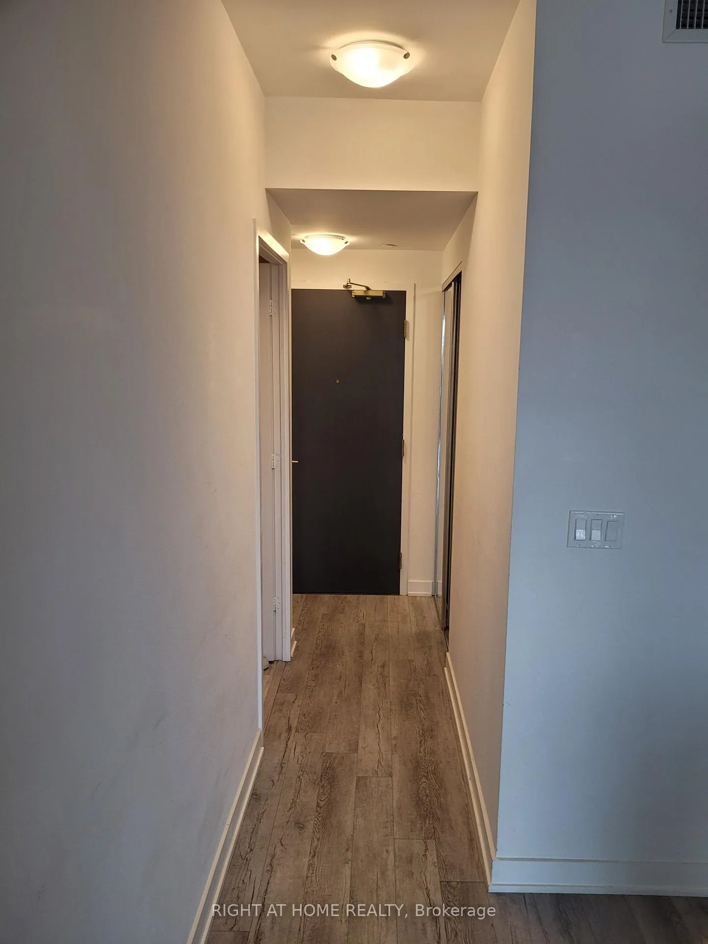 Photo 3 of Unit 712, 106 Dovercourt Road, Toronto, Trinity-Bellwoods — HOMEH