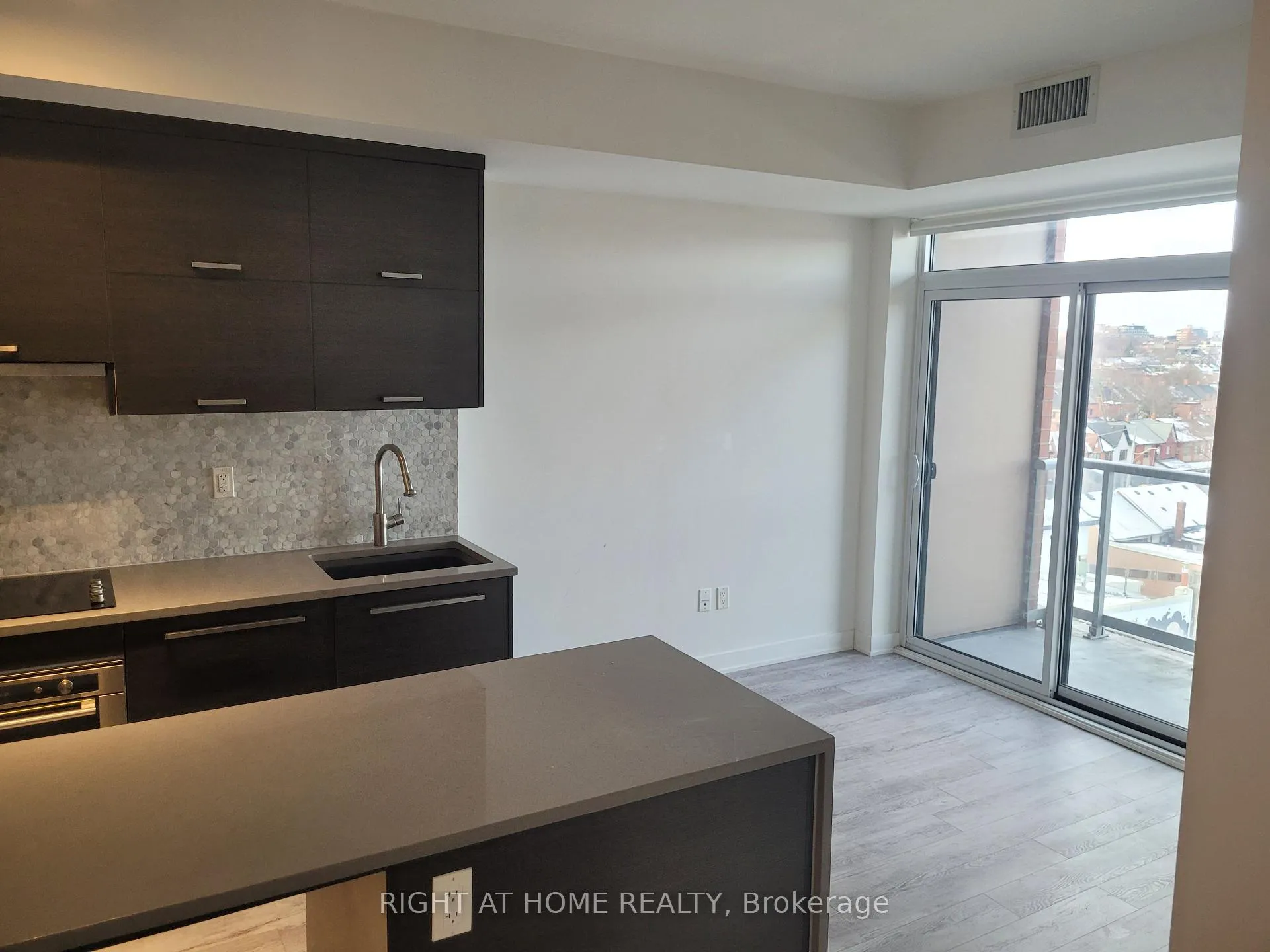 Photo 7 of Unit 712, 106 Dovercourt Road, Toronto, Trinity-Bellwoods — HOMEH