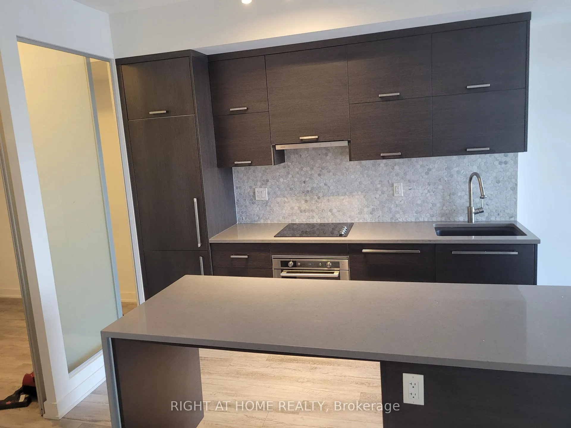 Photo 8 of Unit 712, 106 Dovercourt Road, Toronto, Trinity-Bellwoods — HOMEH